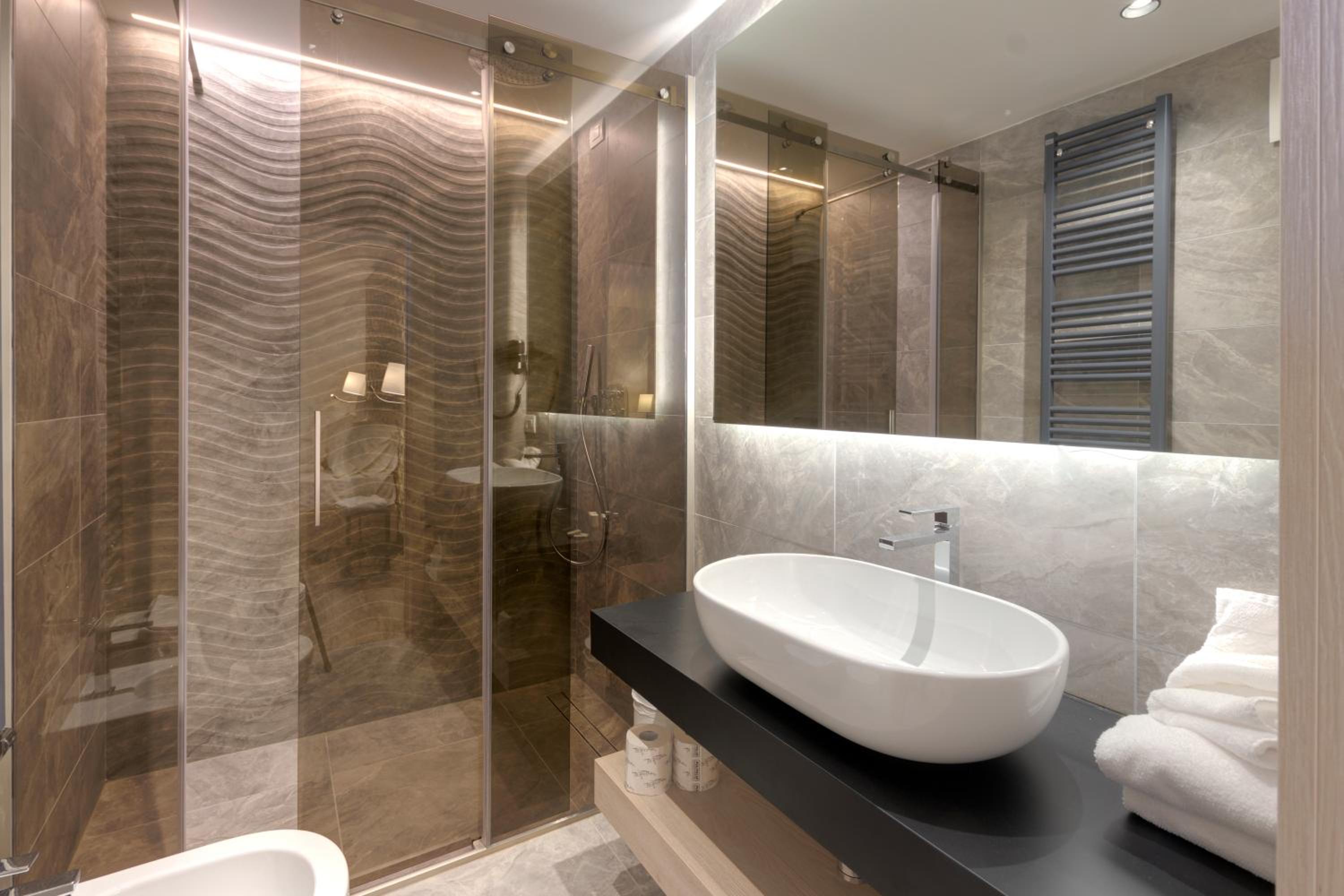 Double Room with Balcony - Photo 5