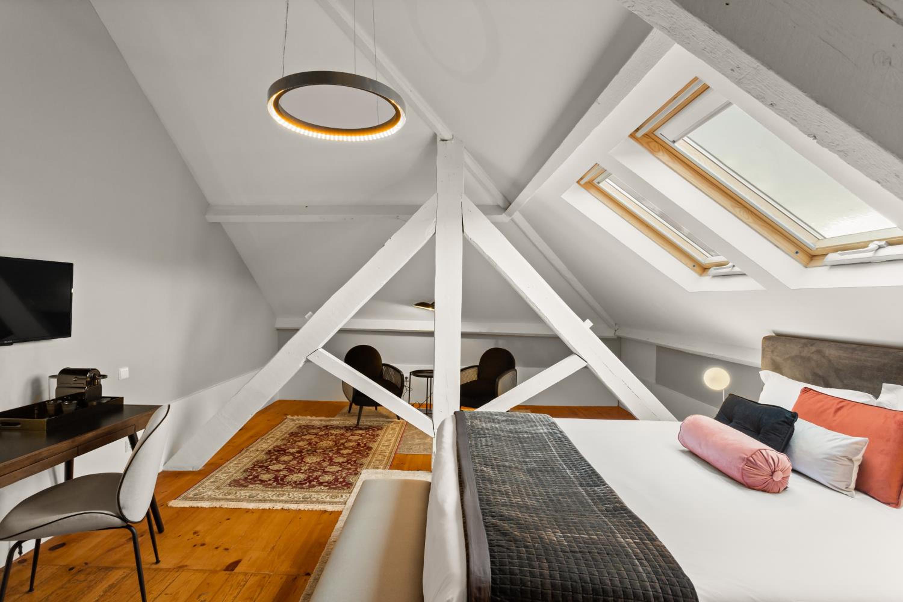 Double Room - Photo 10