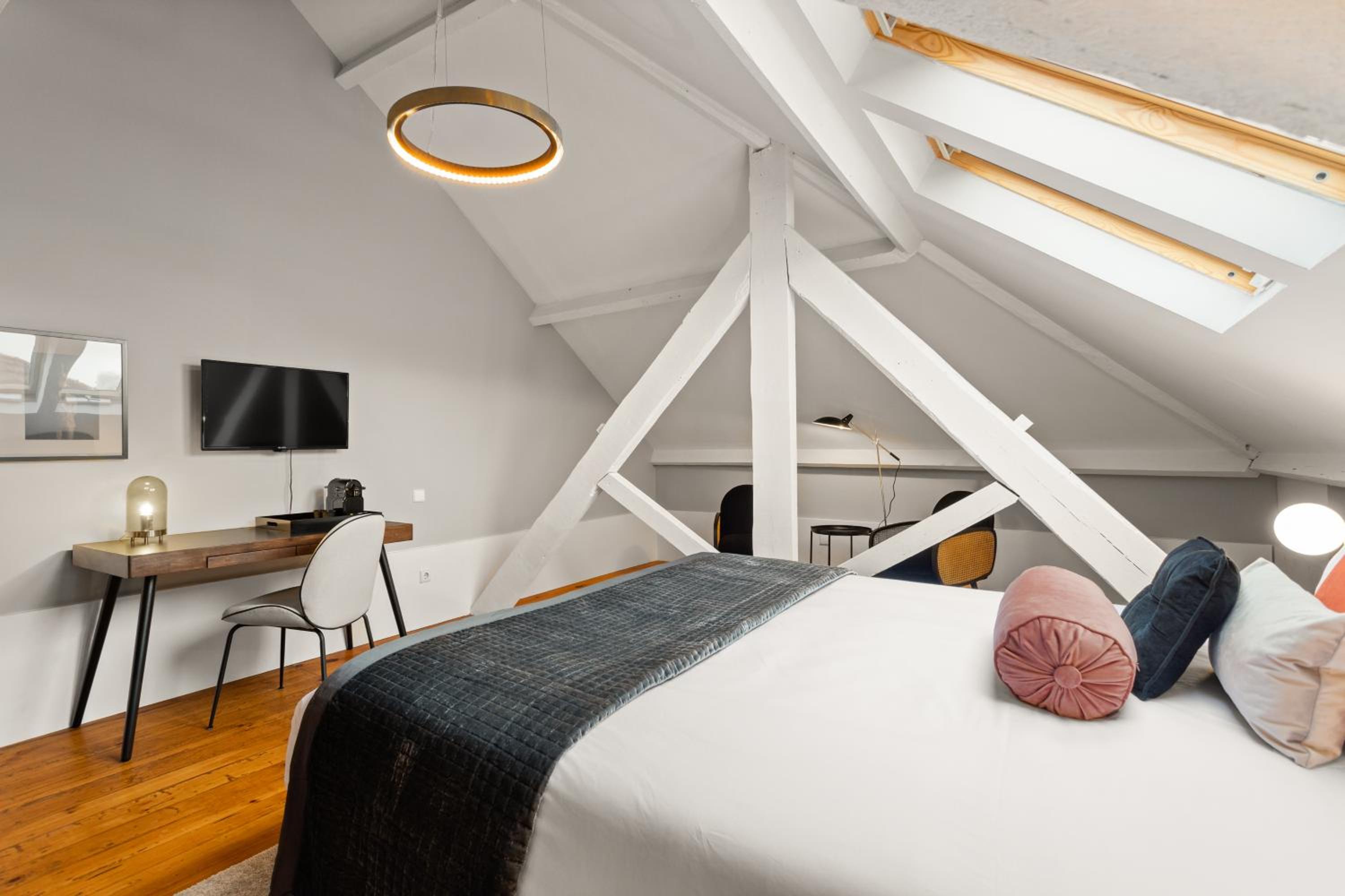 Double Room - Photo 7