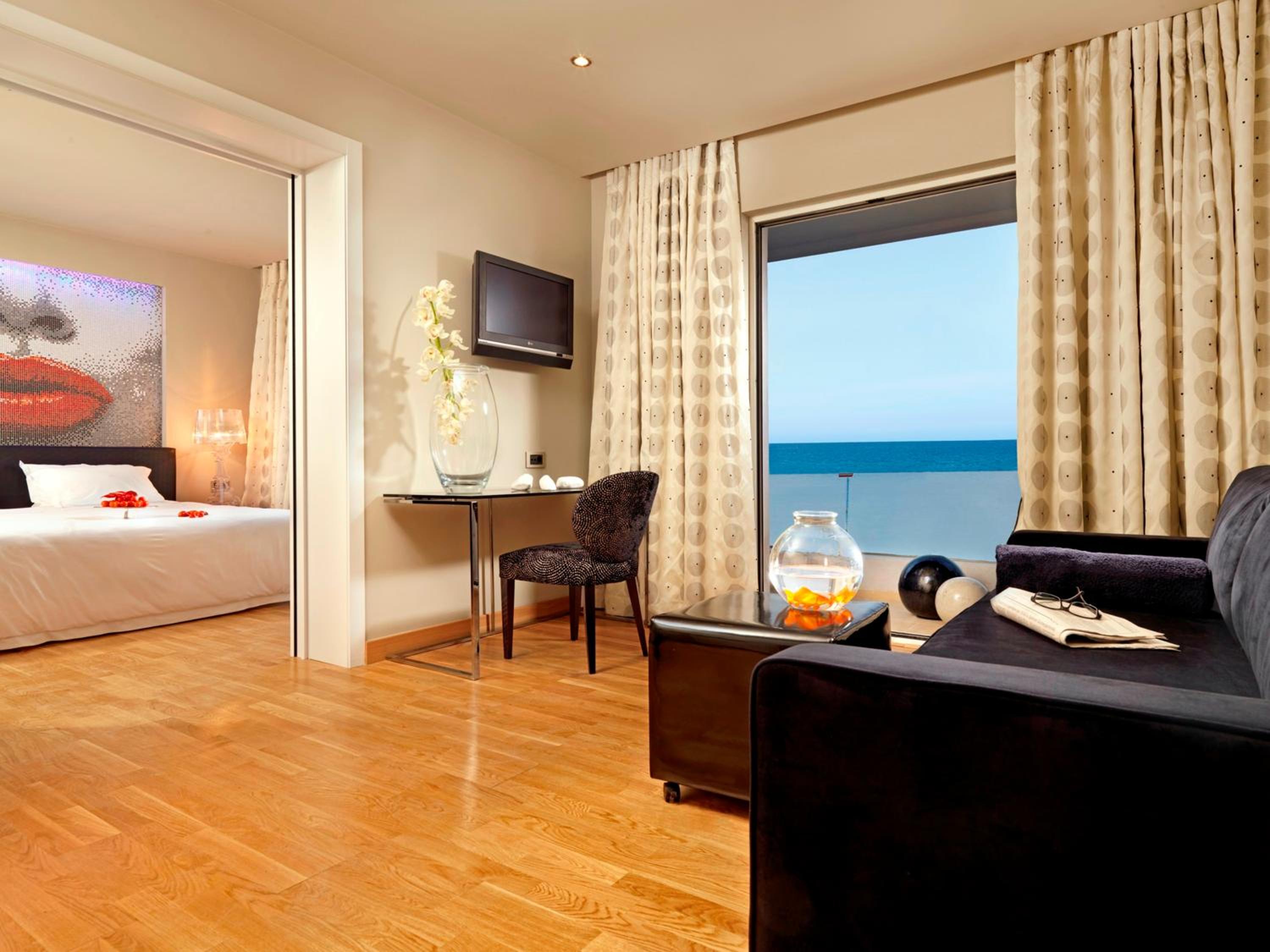 Lifestyle One-Bedroom Suite - Photo 5