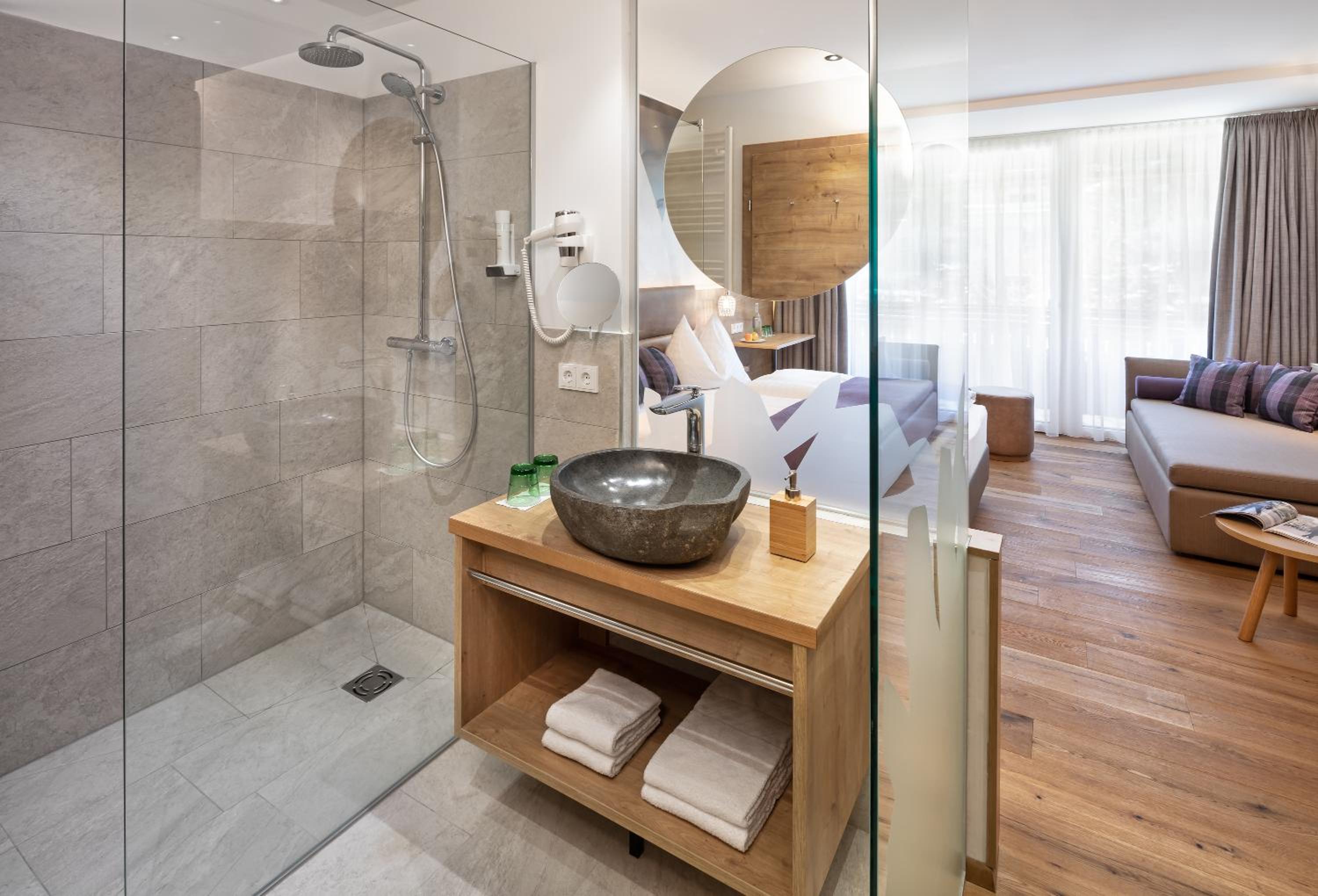 Large Single Room photo 2