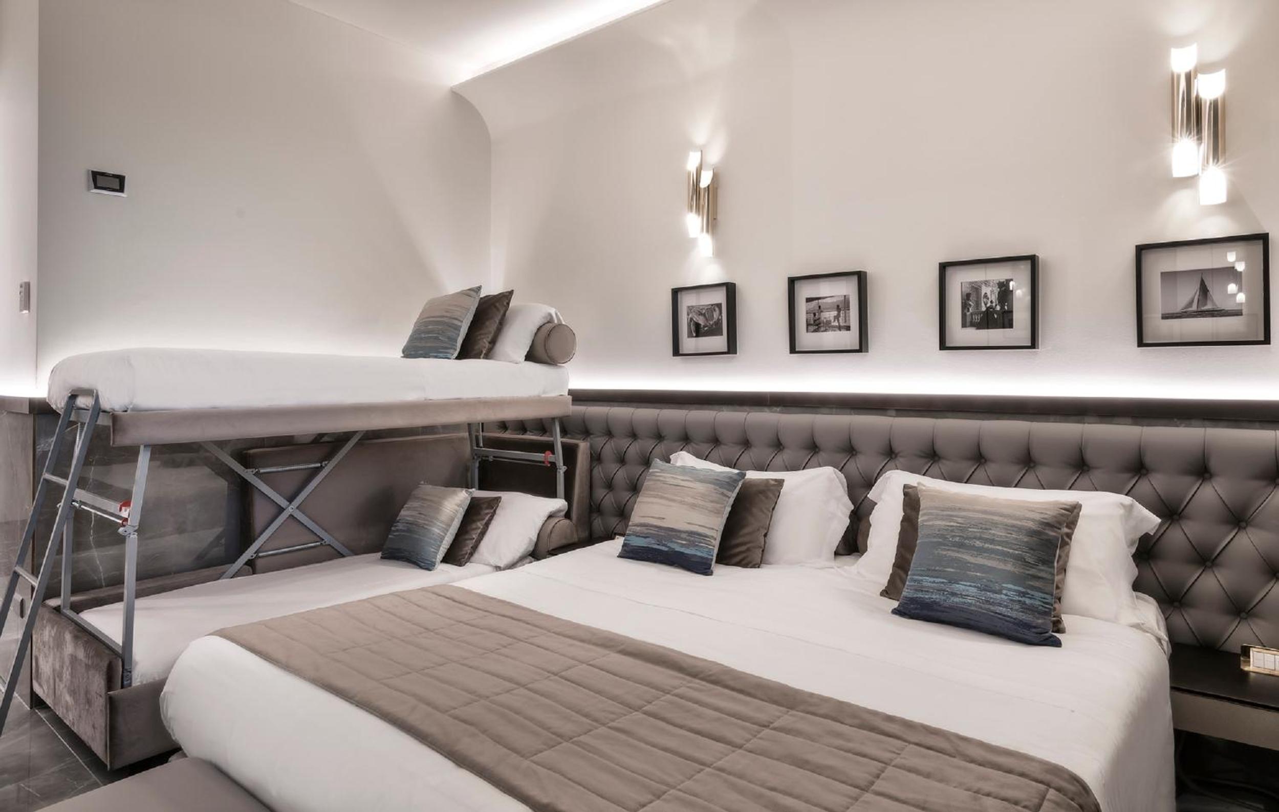 Deluxe Quadruple Room