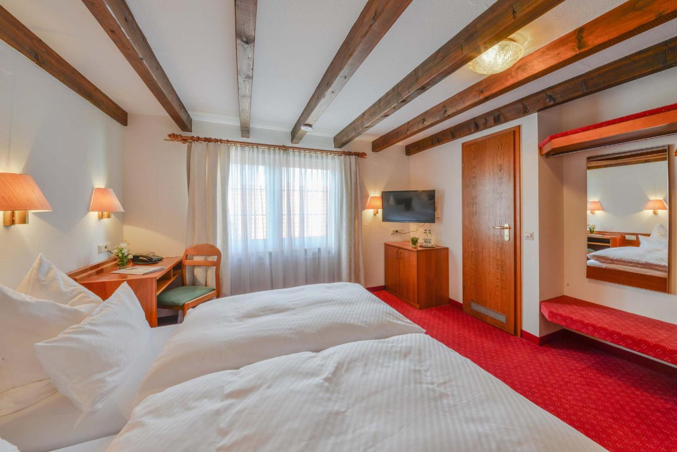 Standard Double Room - Photo 1