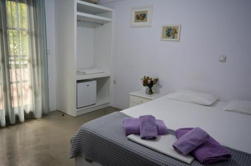 Economy Double or Twin Room photo 2
