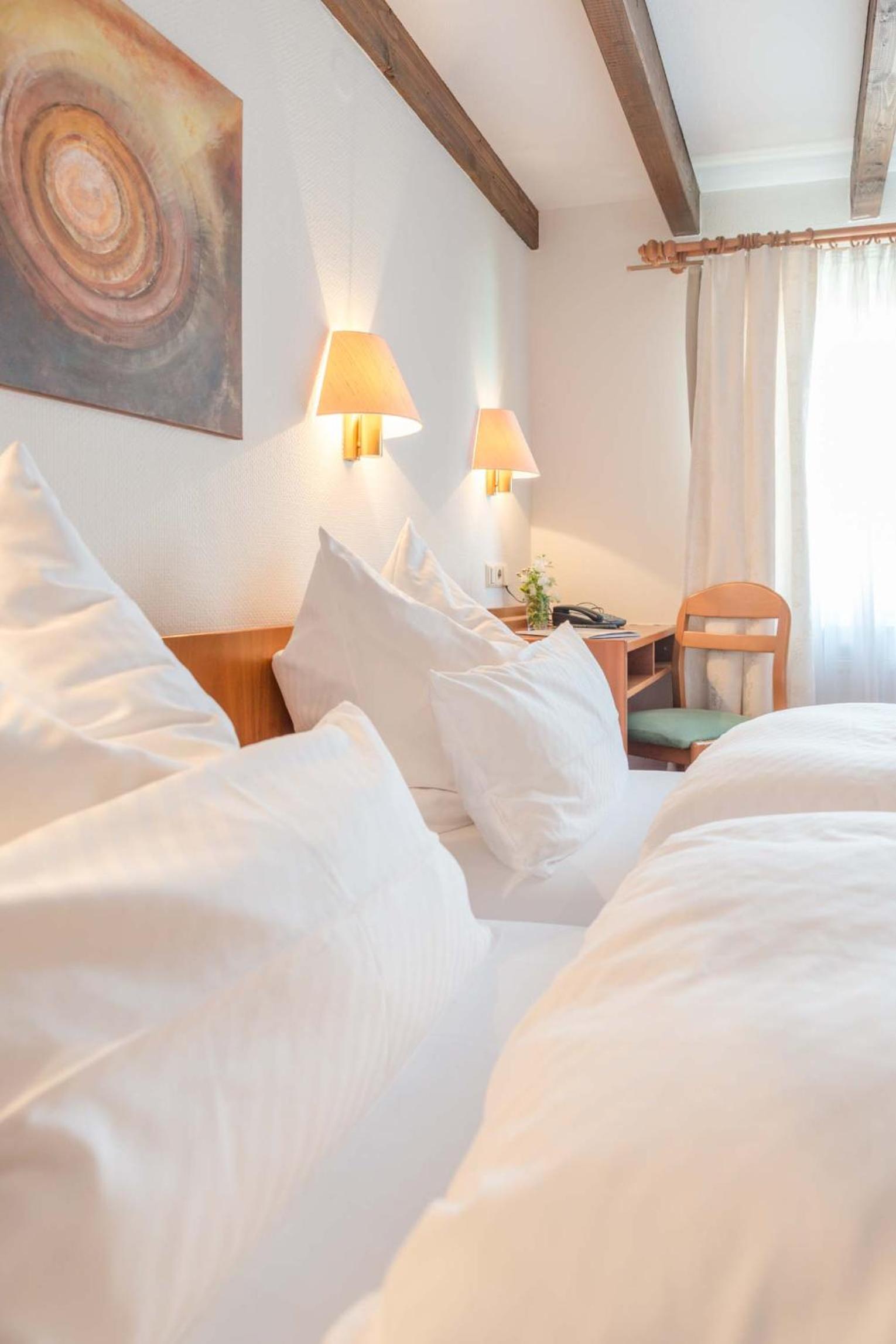 Standard Double Room - Photo 5