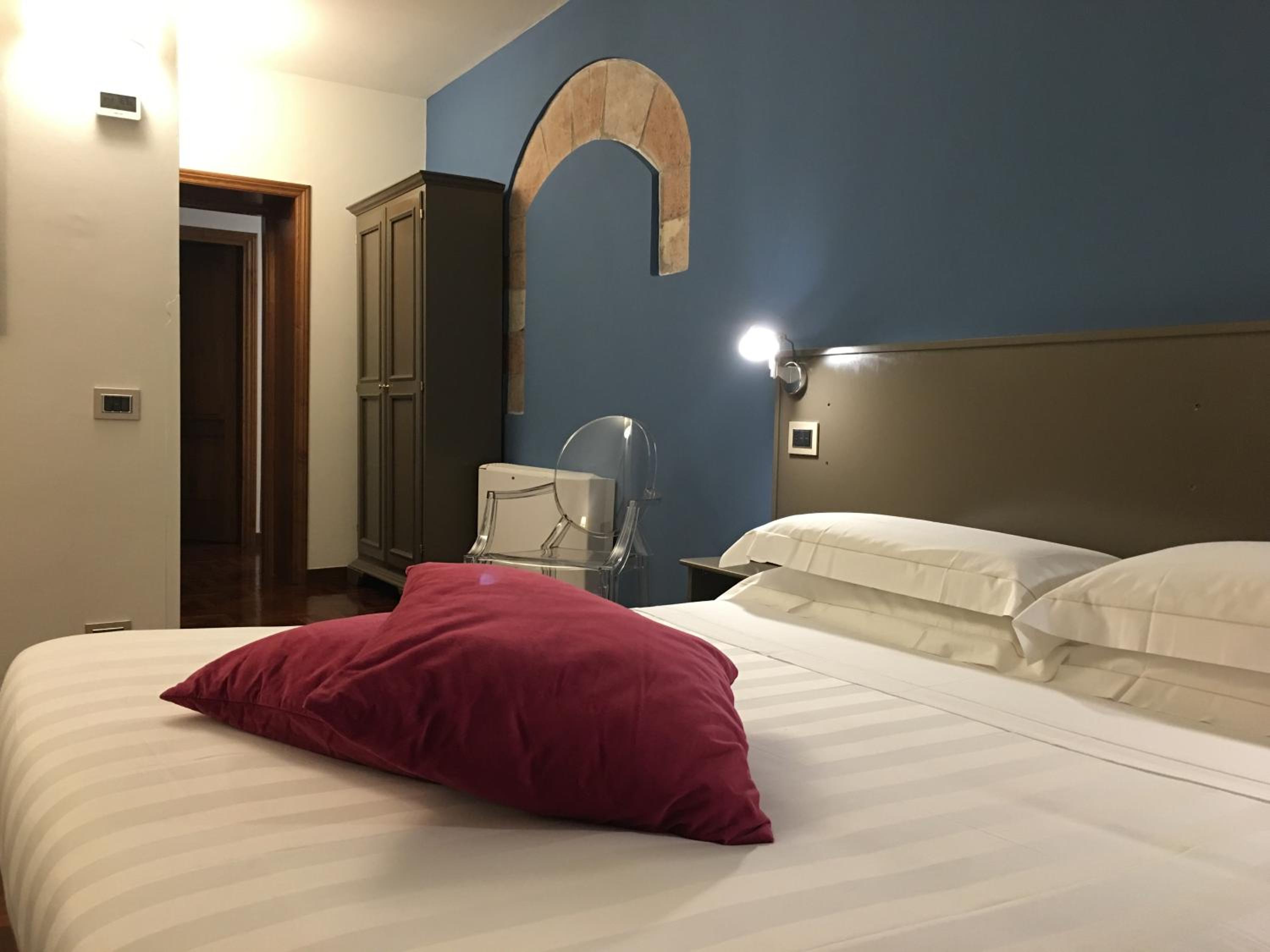 Standard Triple Room - Photo 4