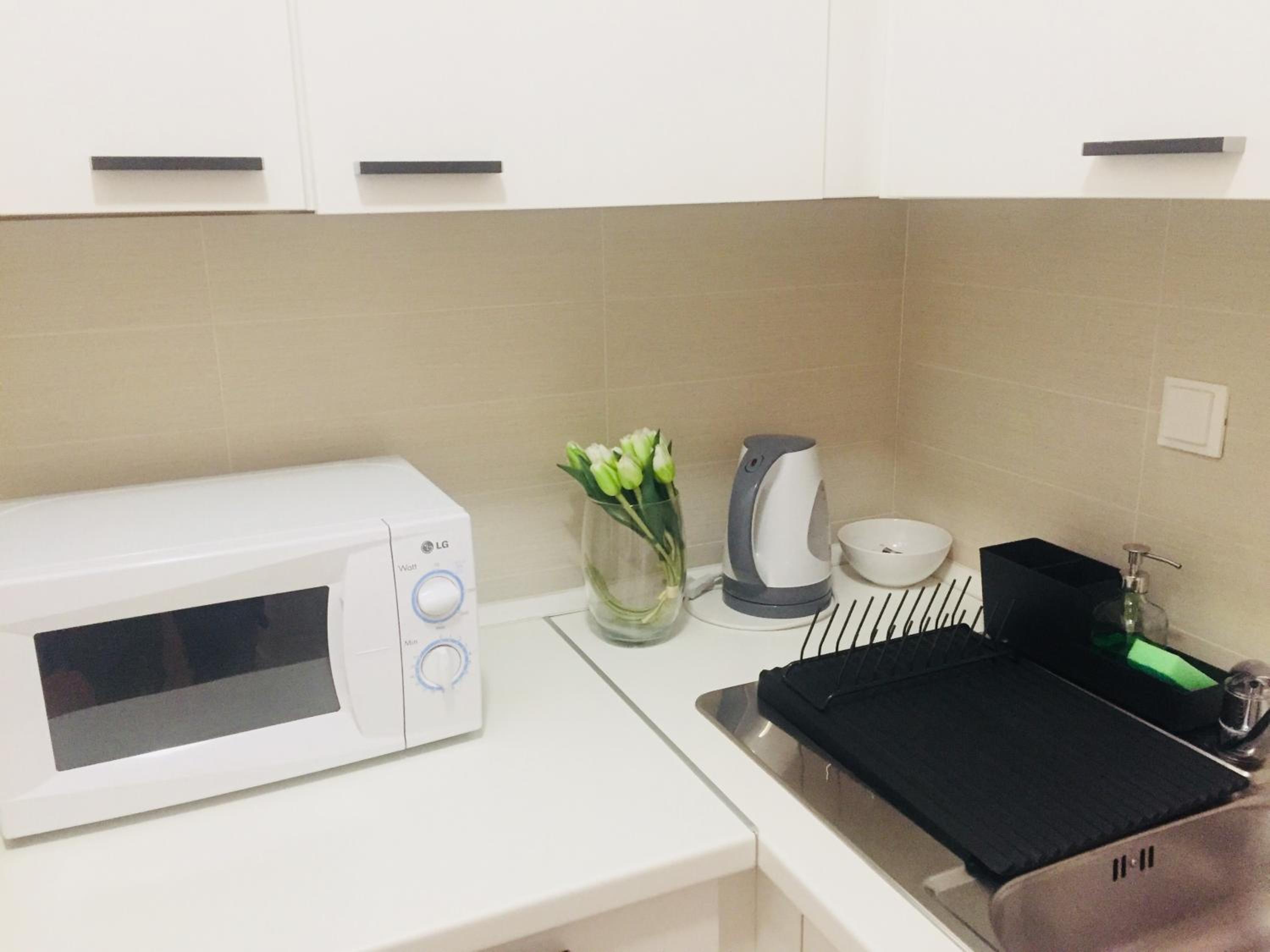 Studio Apartment - Photo 11