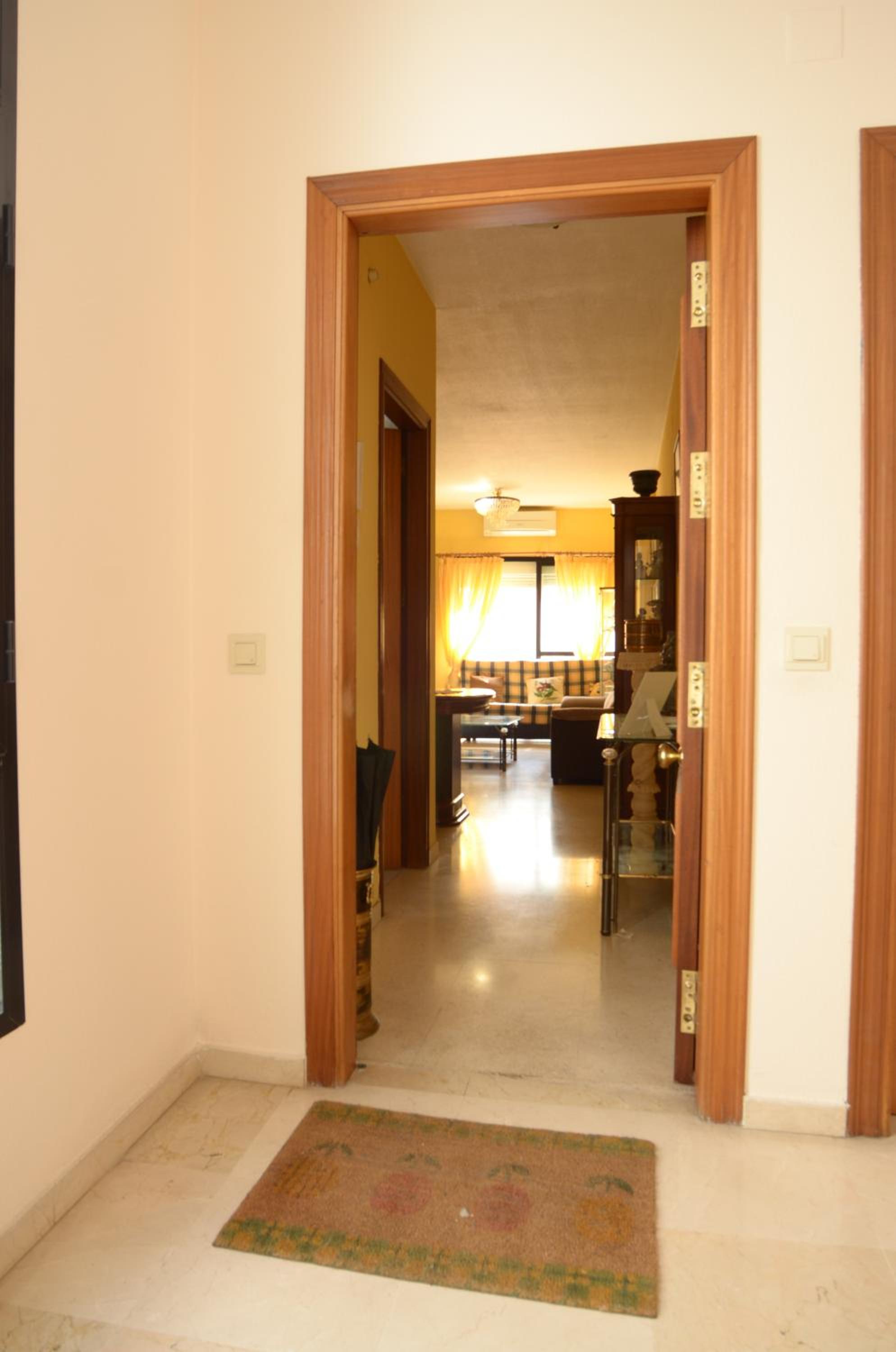Habitación Doble con Baño y Cocina Compartidos