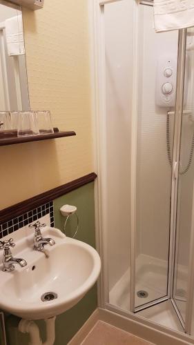 Double Room with Private Bathroom photo 3