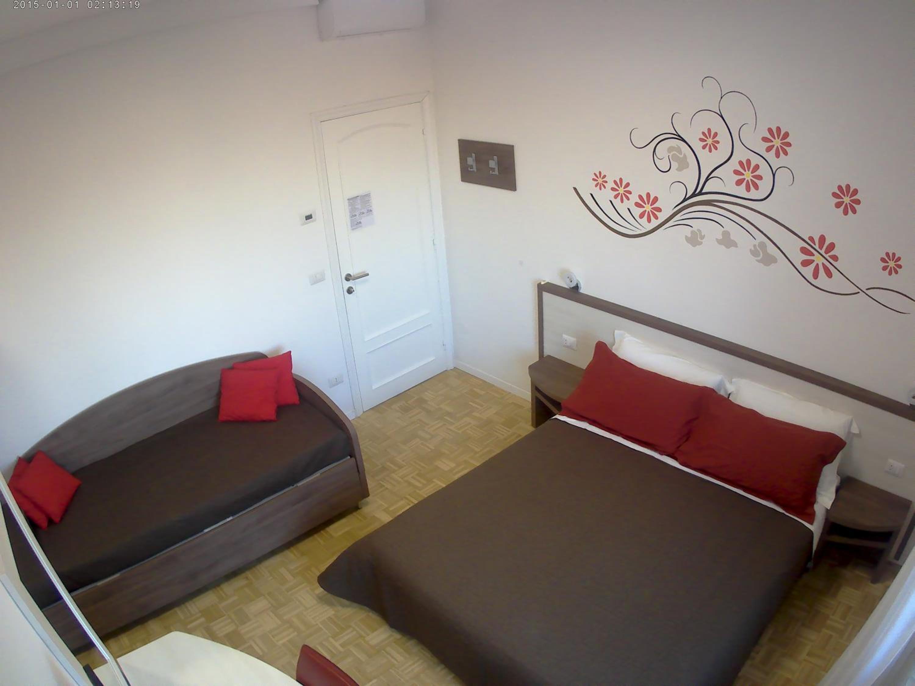 Double or Twin Room with City View photo 1