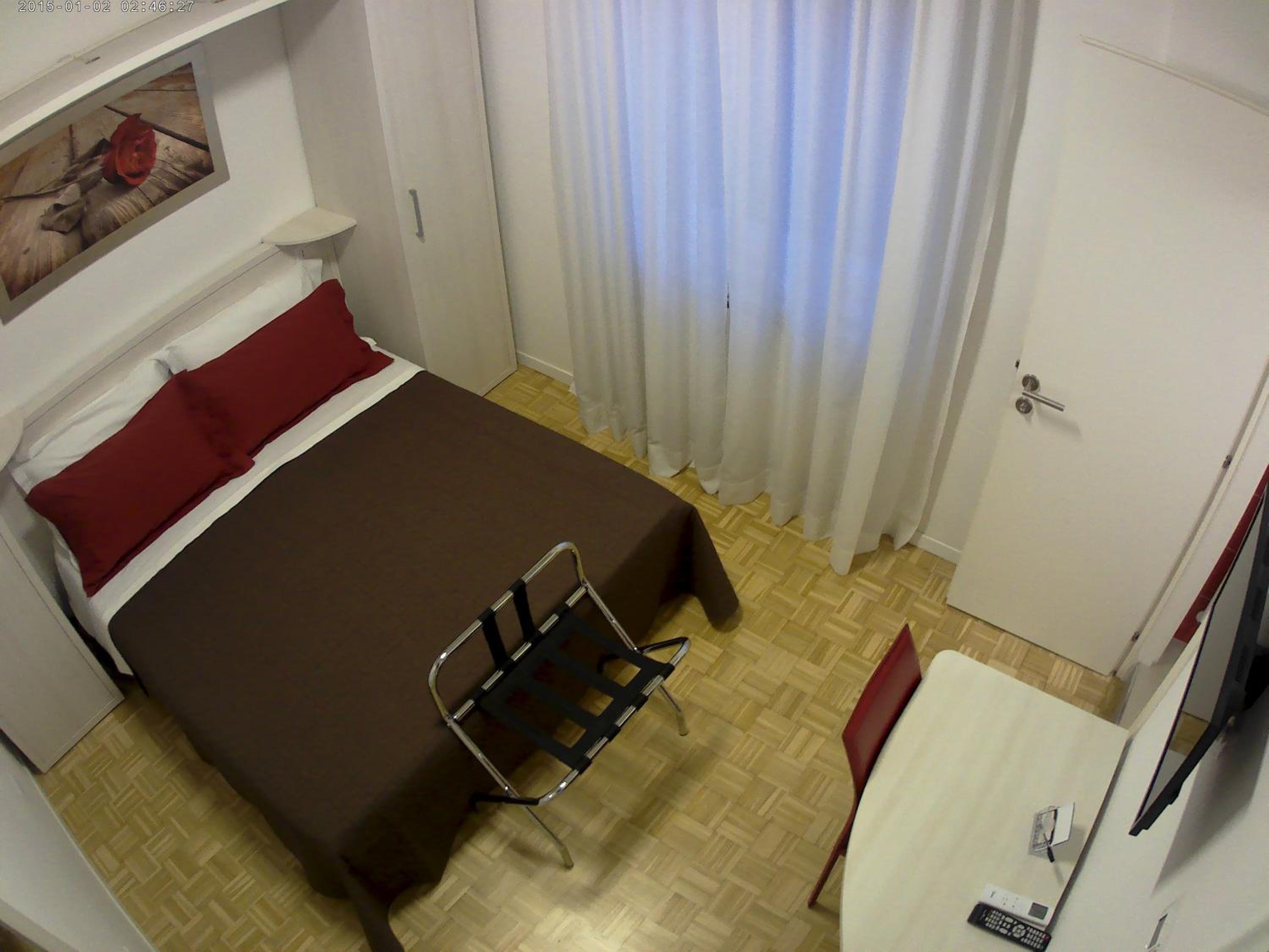 Double or Twin Room with Private Bathroom photo 3