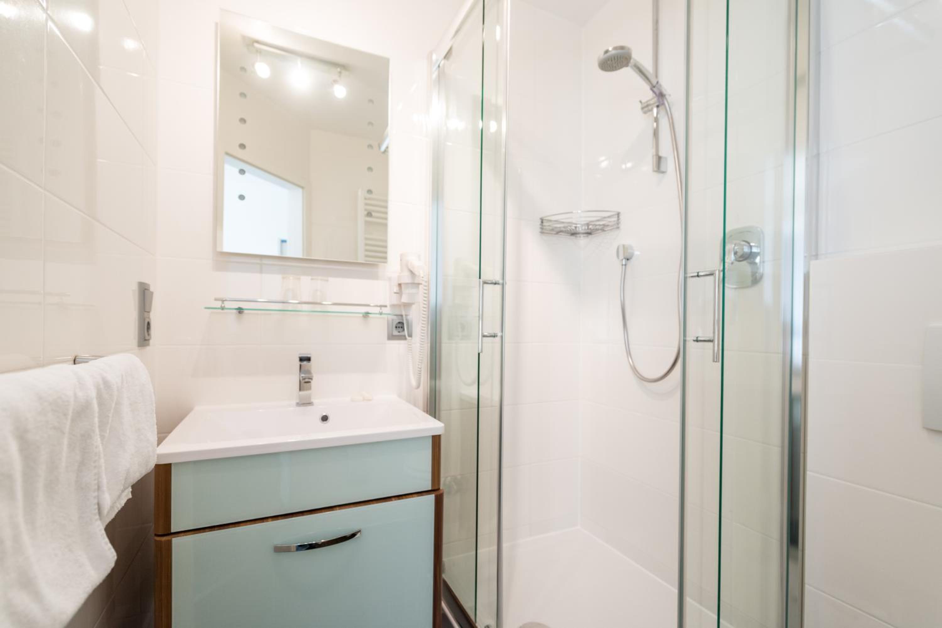 Double or Twin Room with Balcony photo 3