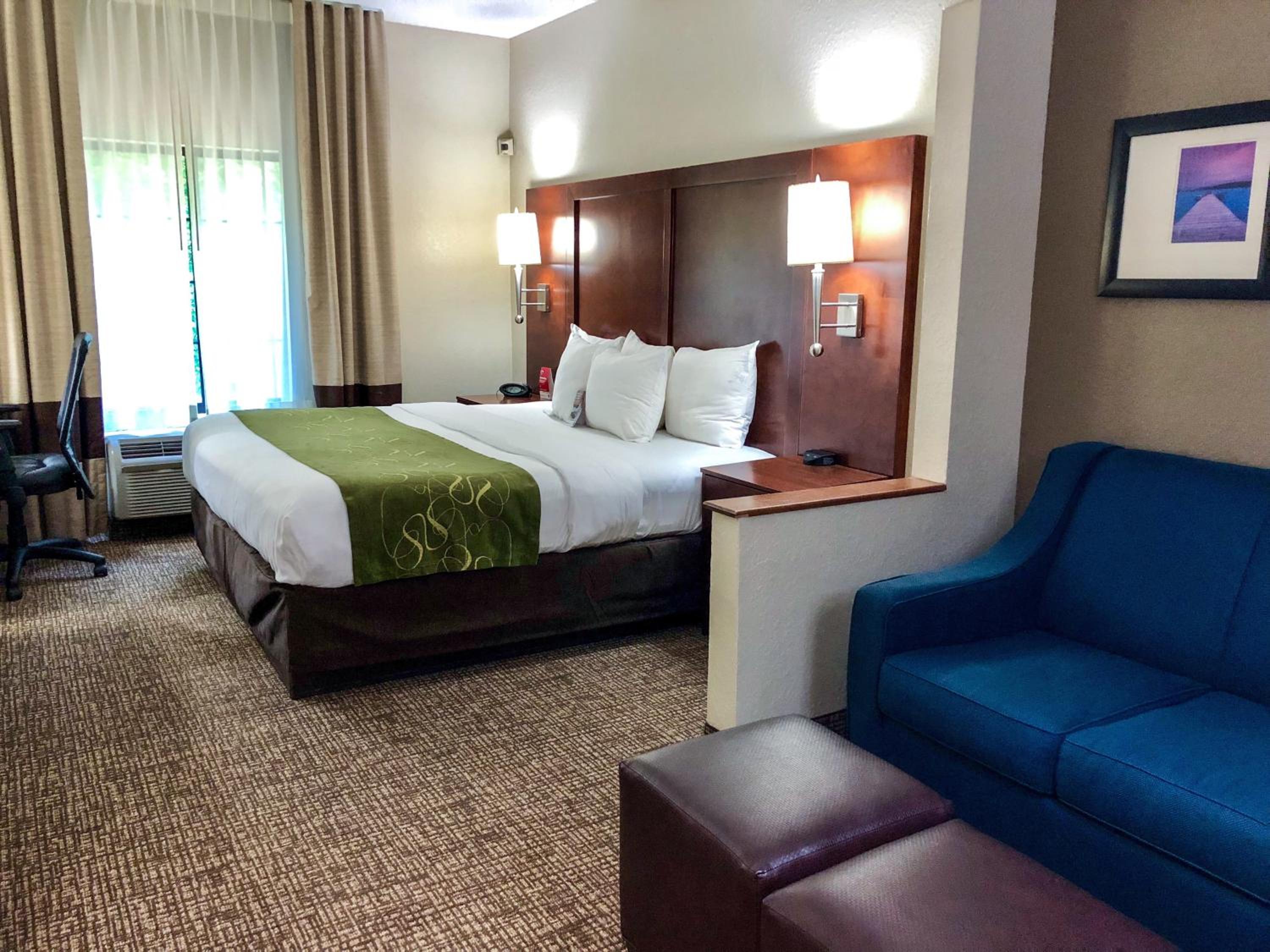 King Suite - Disability Access/Non-Smoking - Photo 1
