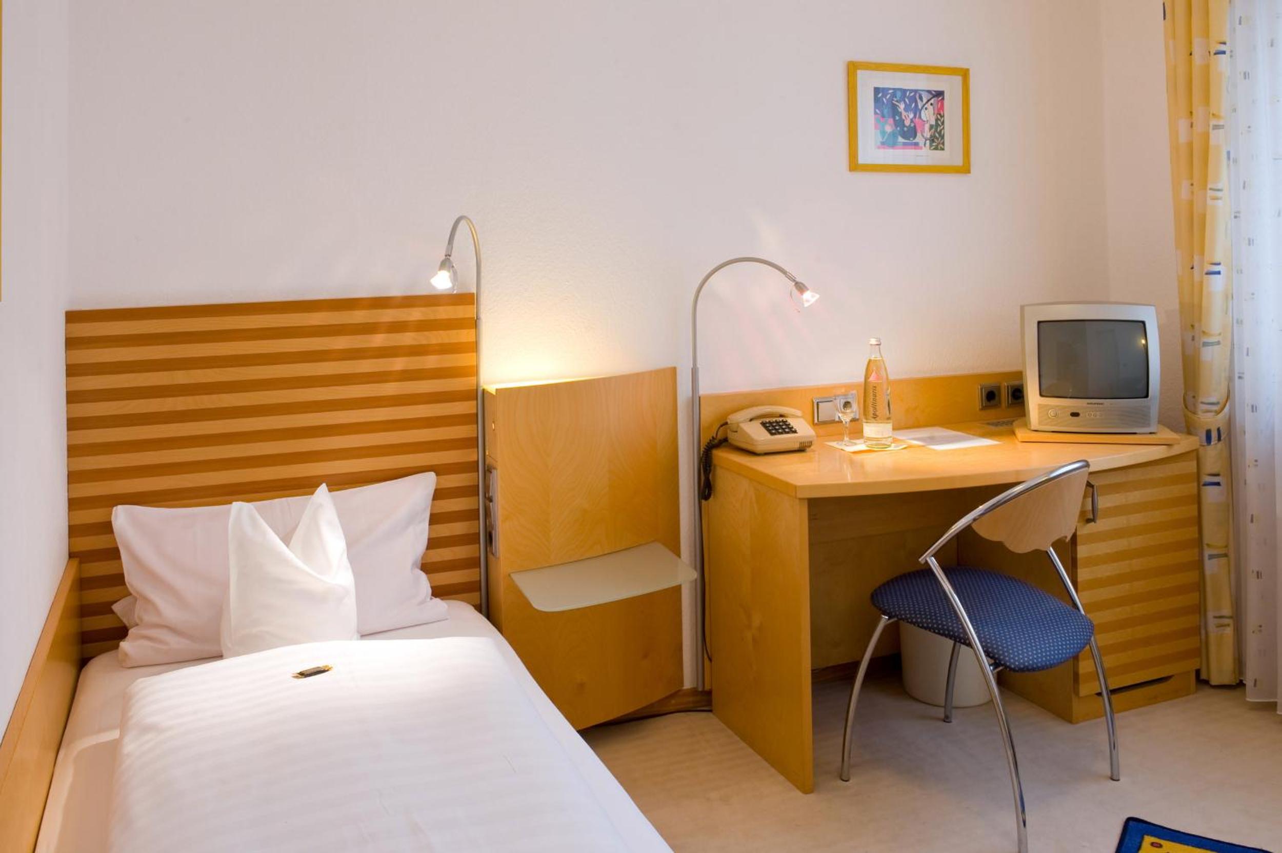 Standard Single Room photo 3