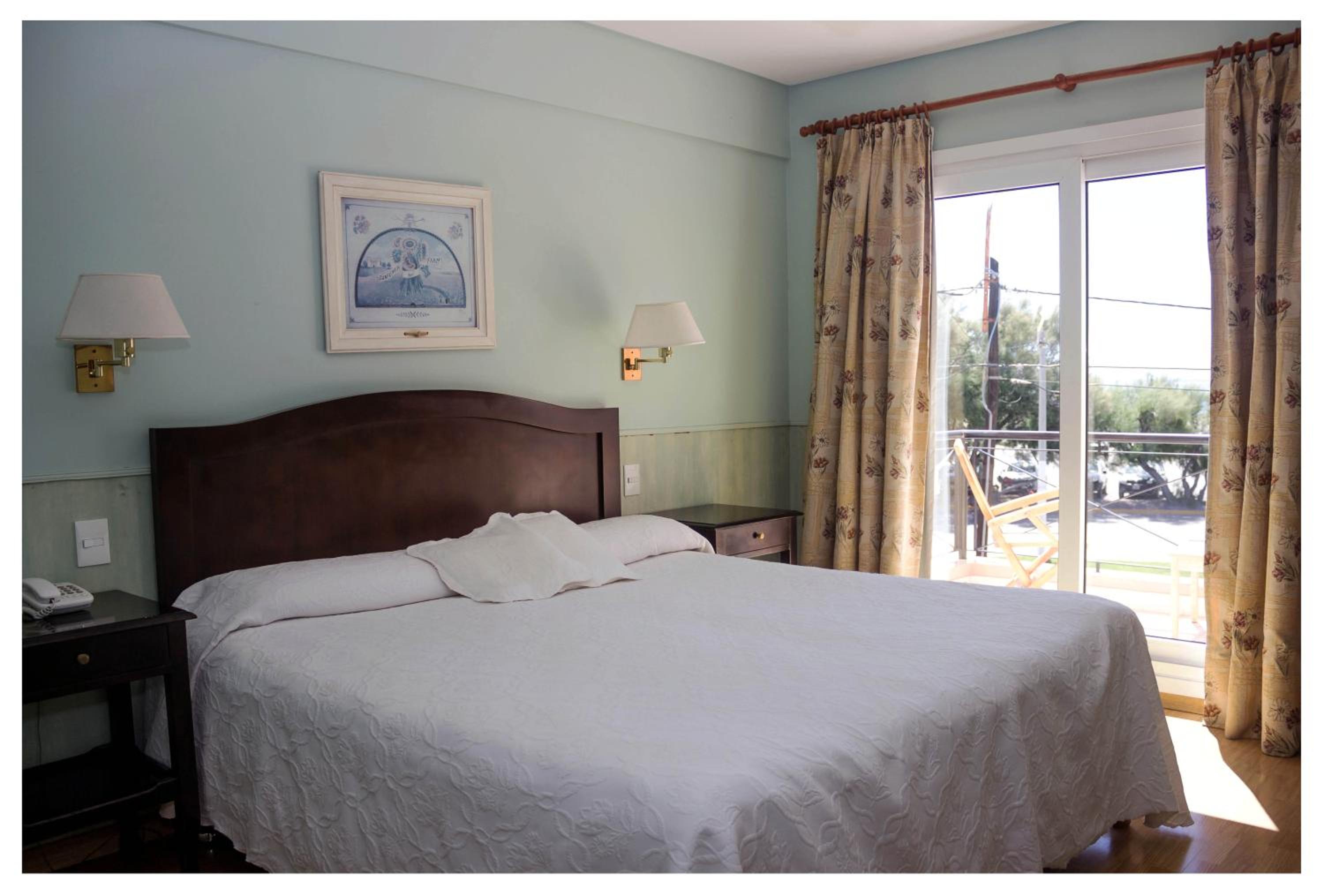 Double or Twin Room photo 3
