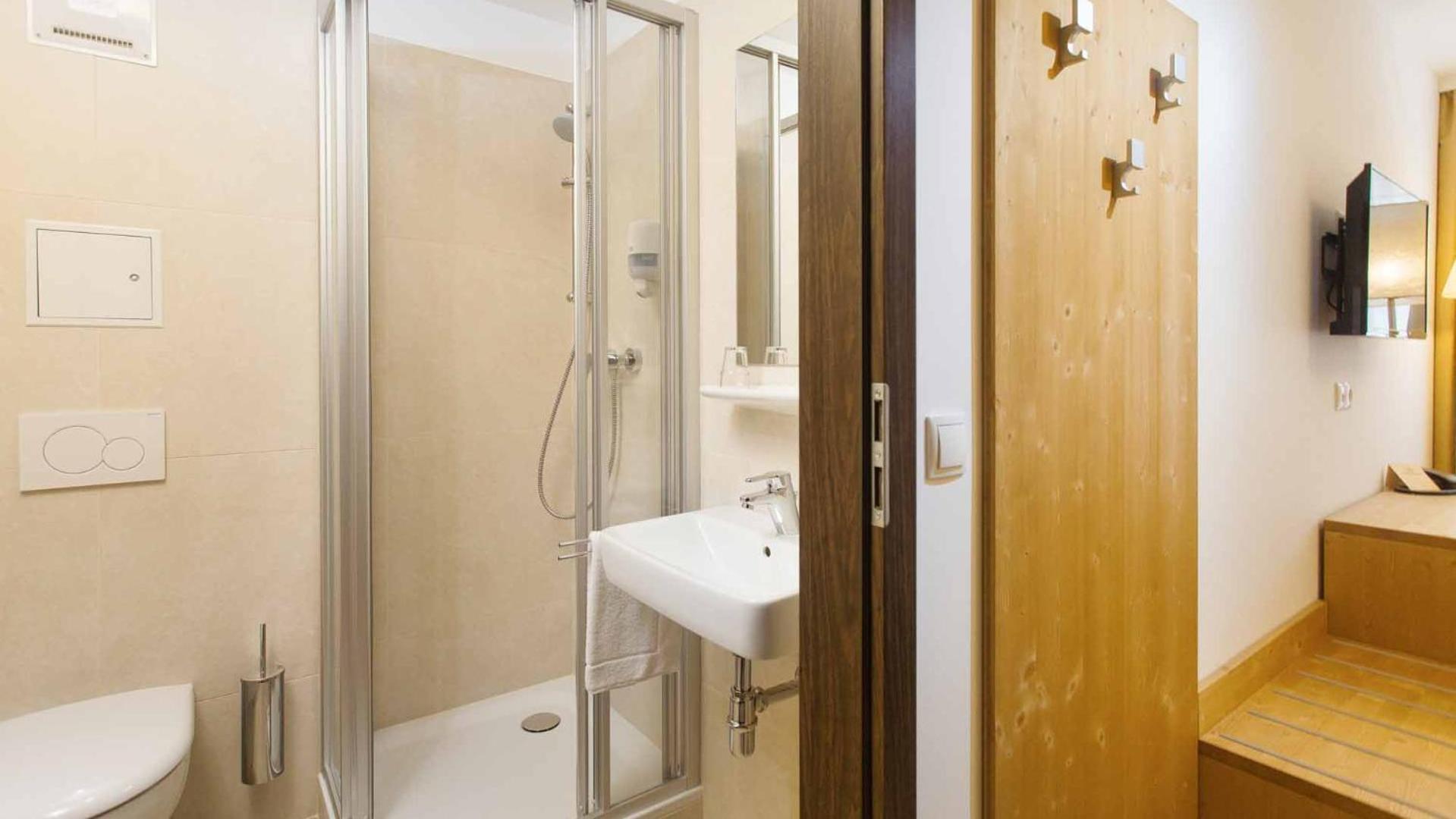Single Room photo 3