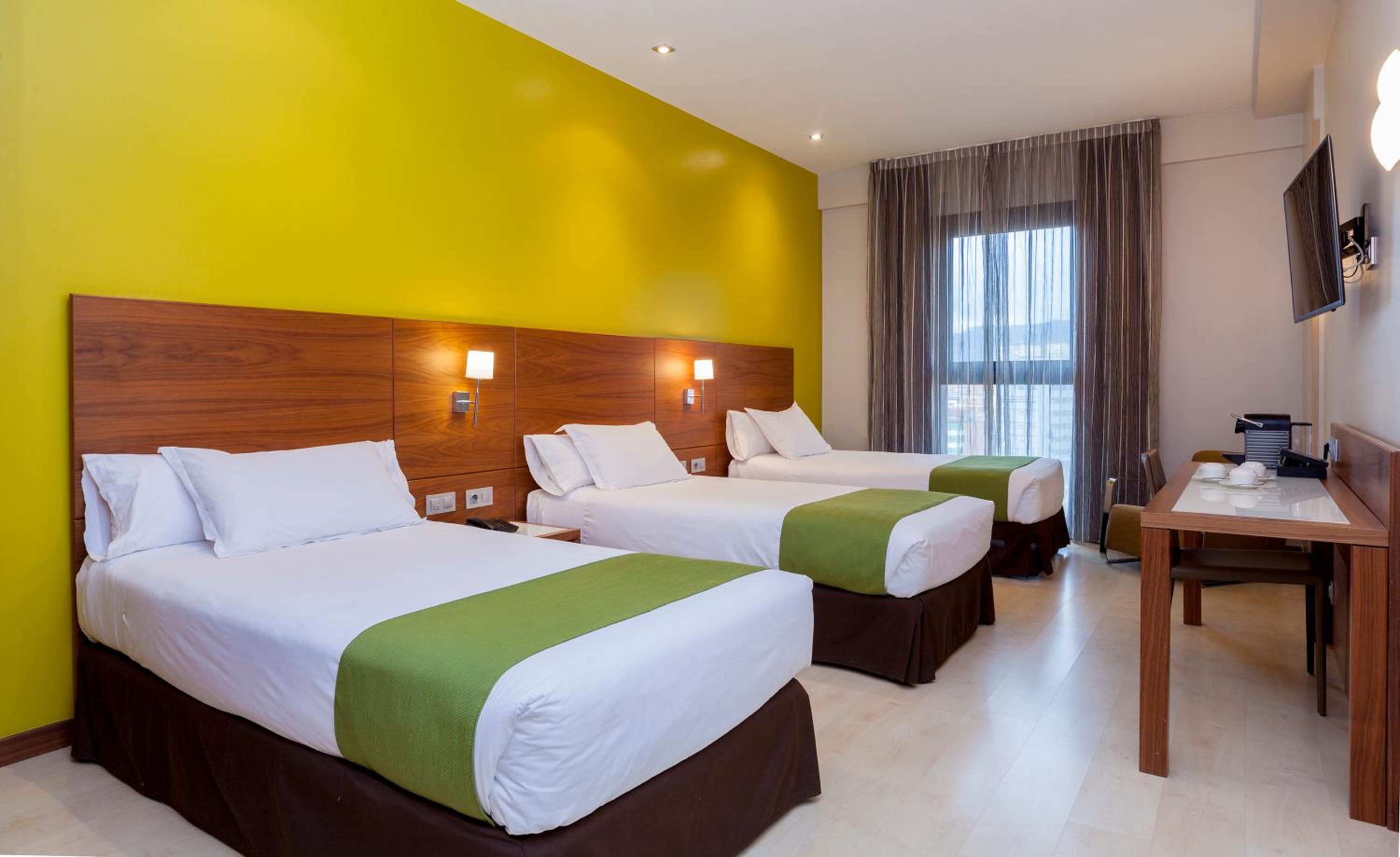 Premium Triple Room - Three beds - Photo 1