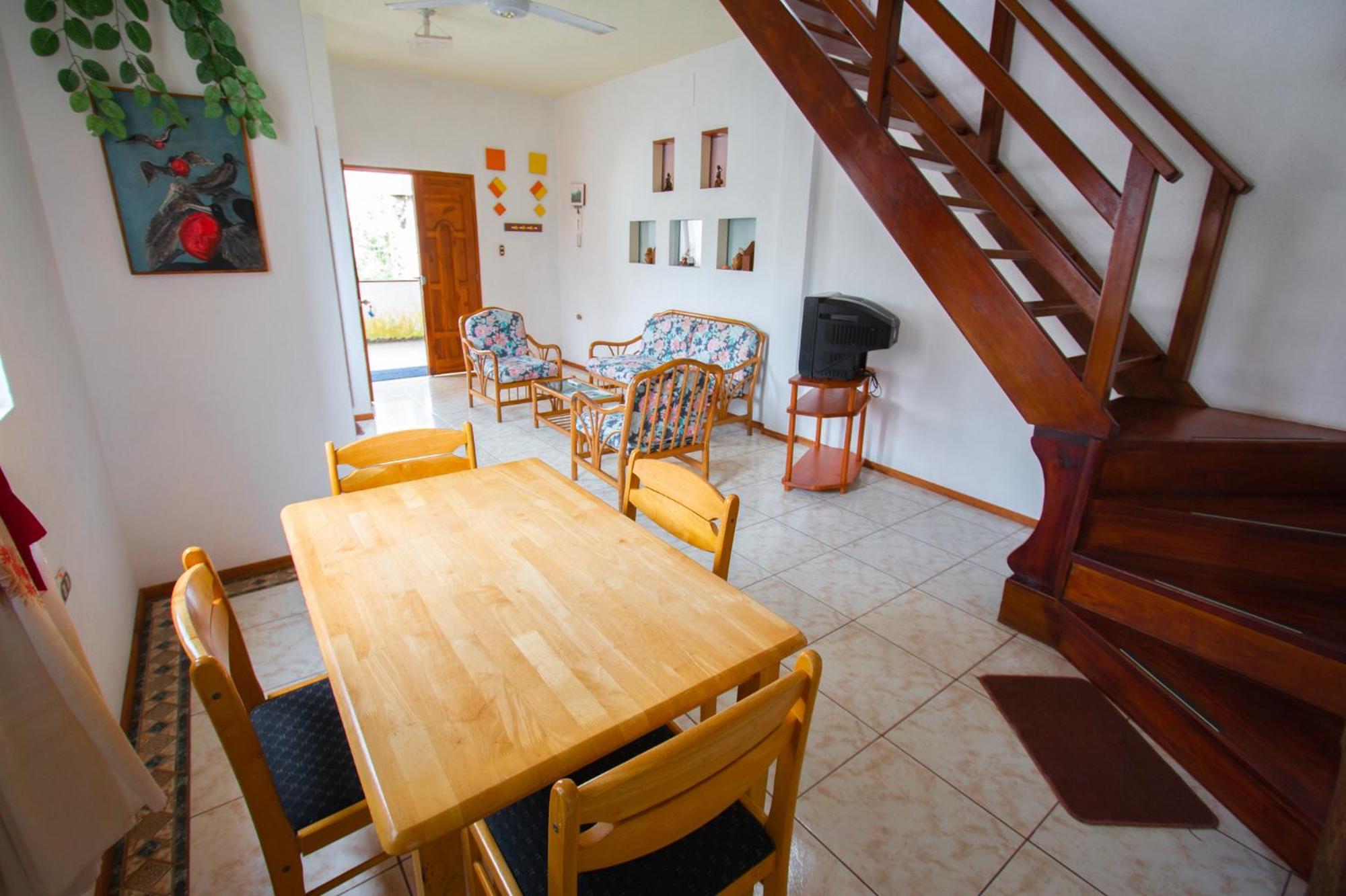 Apartment - Split Level photo 2