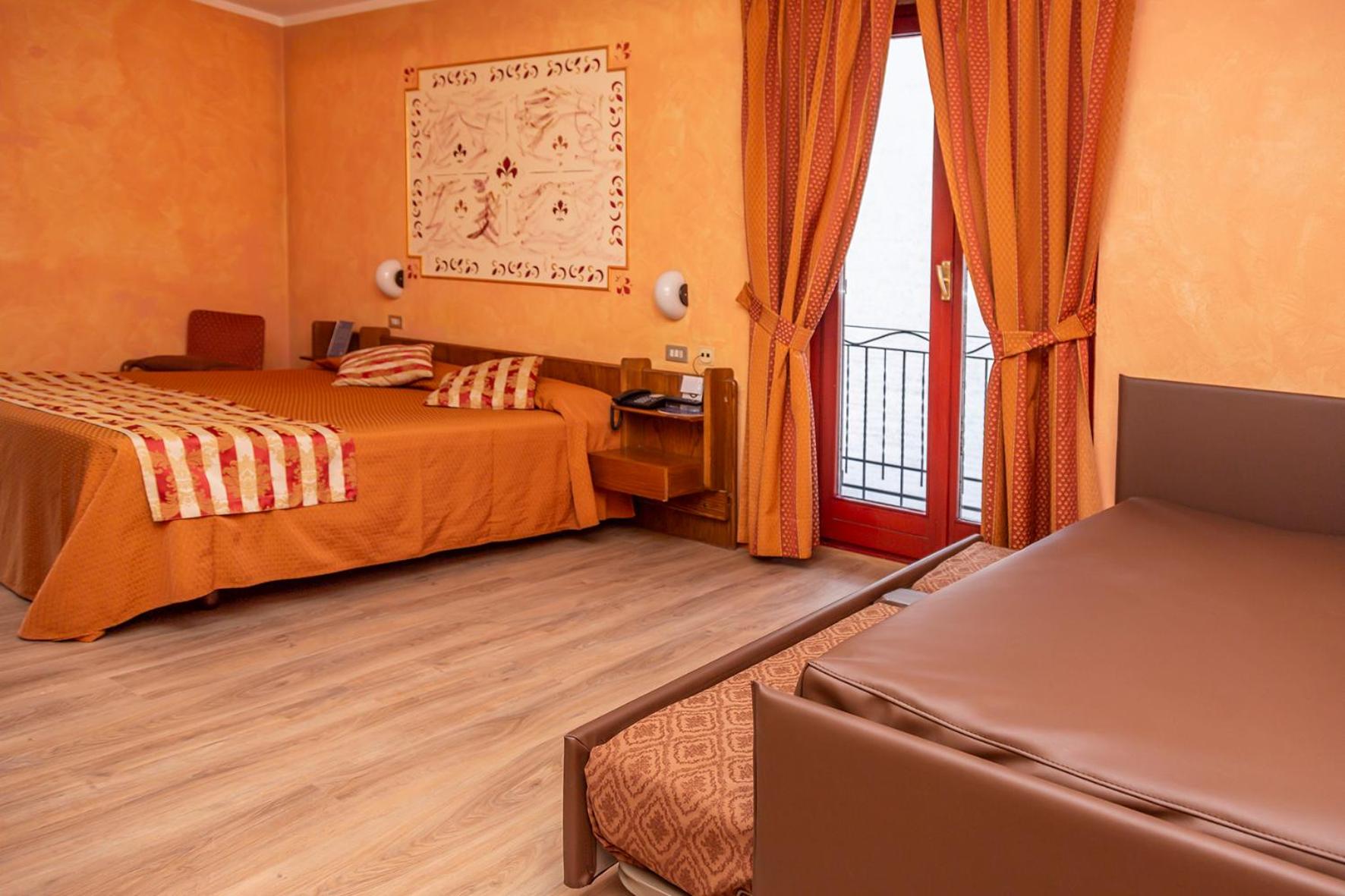 Standard Quadruple Room photo 1