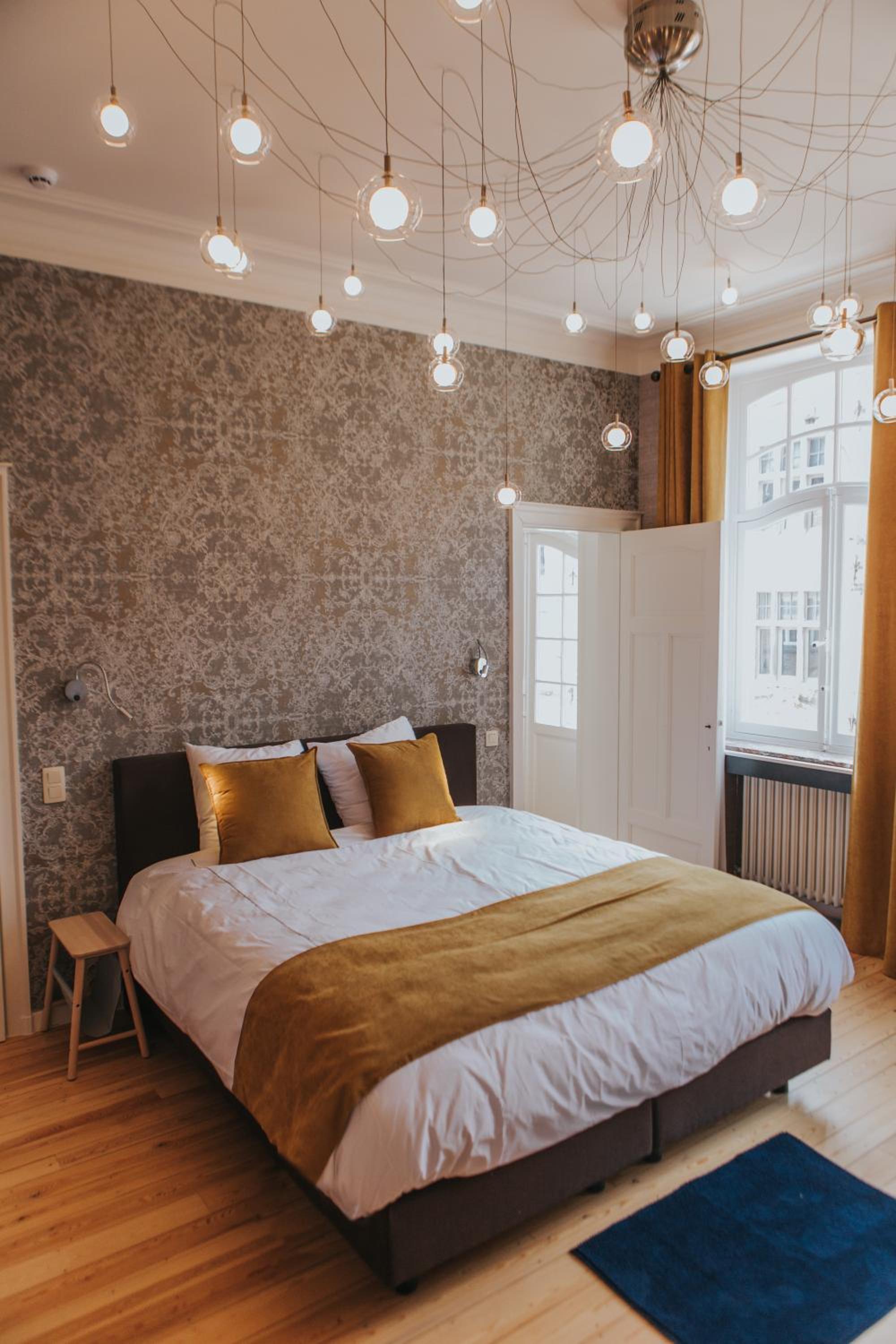 Deluxe King Room photo 1