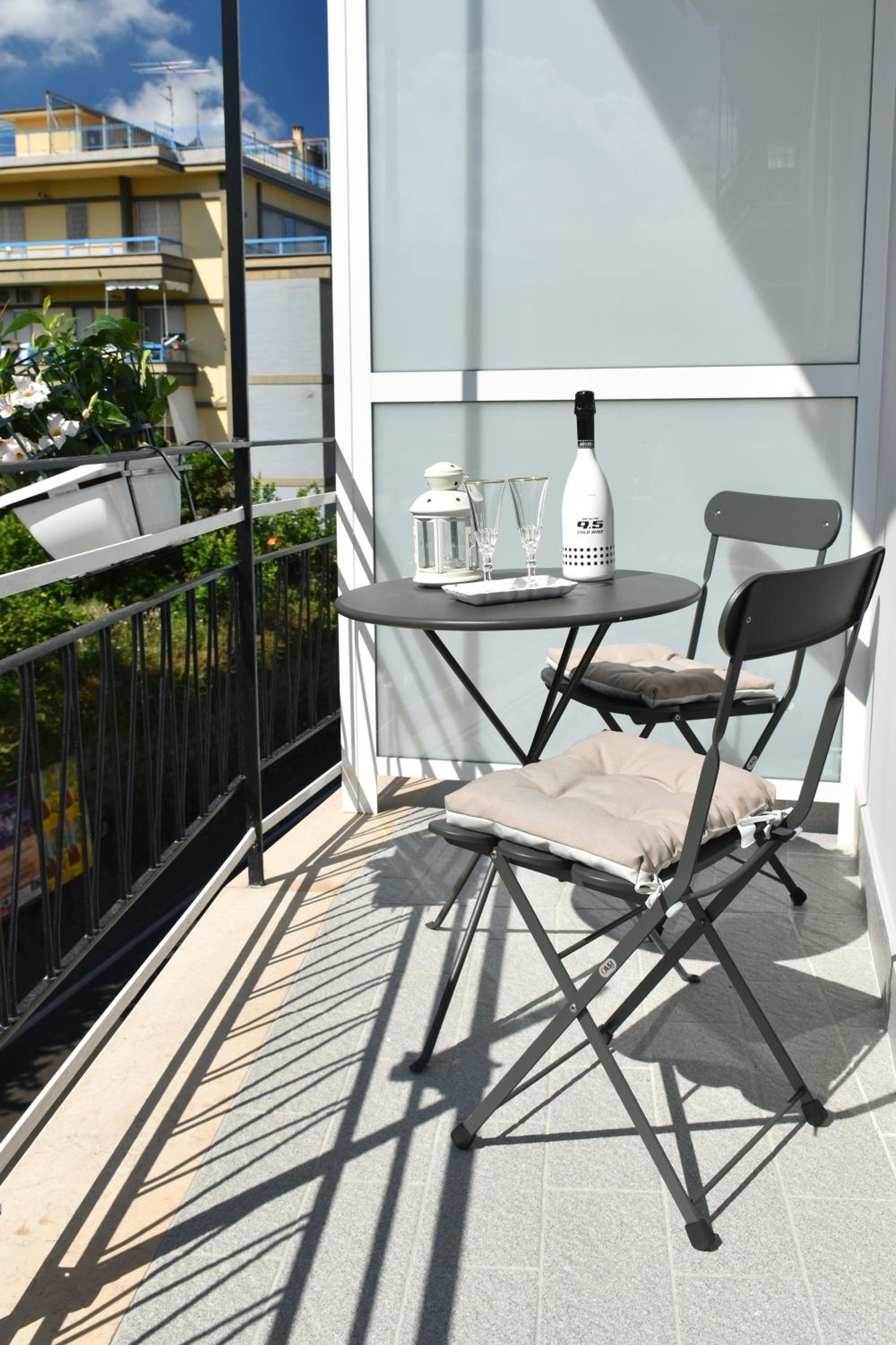 Double Room - Photo 11