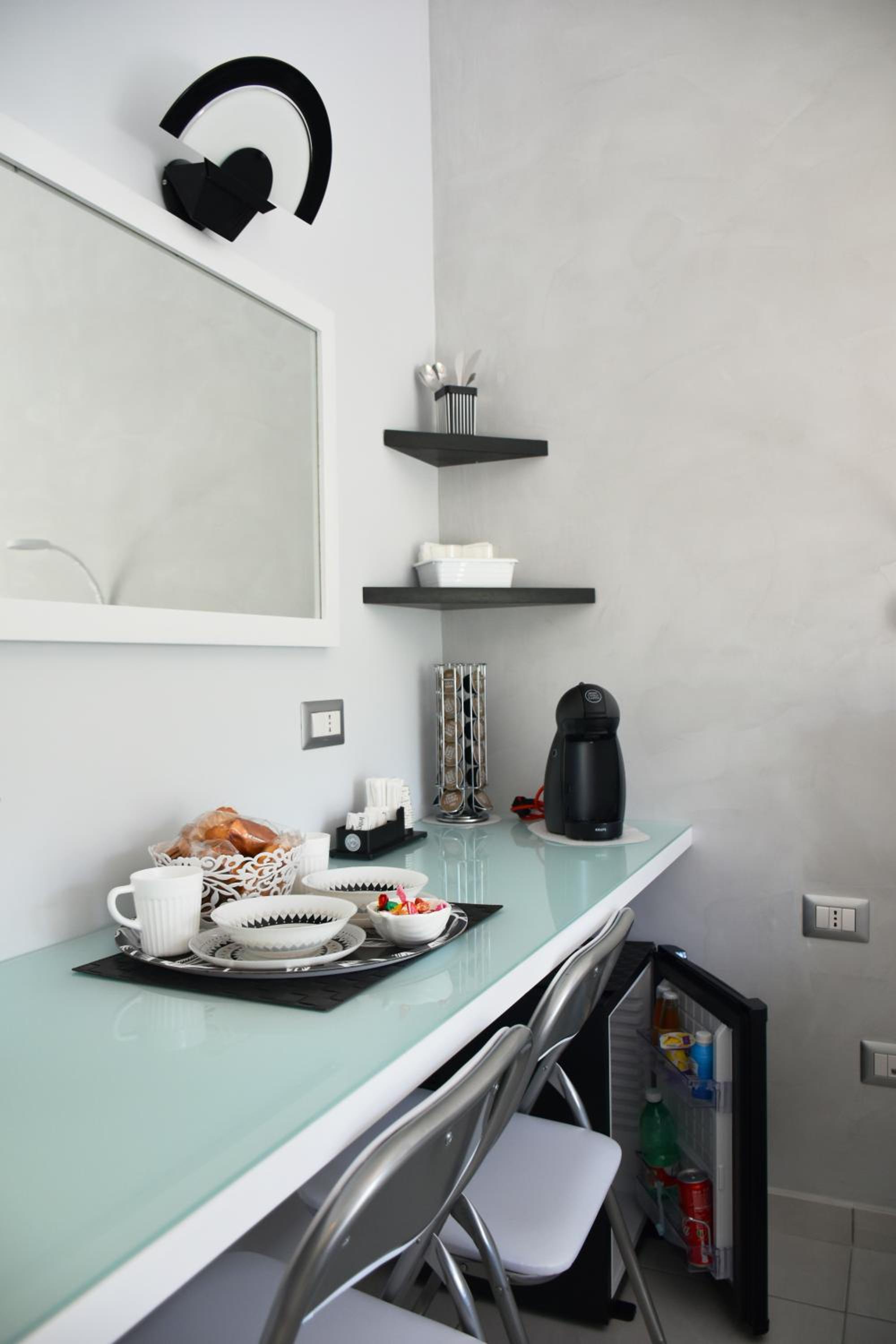 Double Room - Photo 7