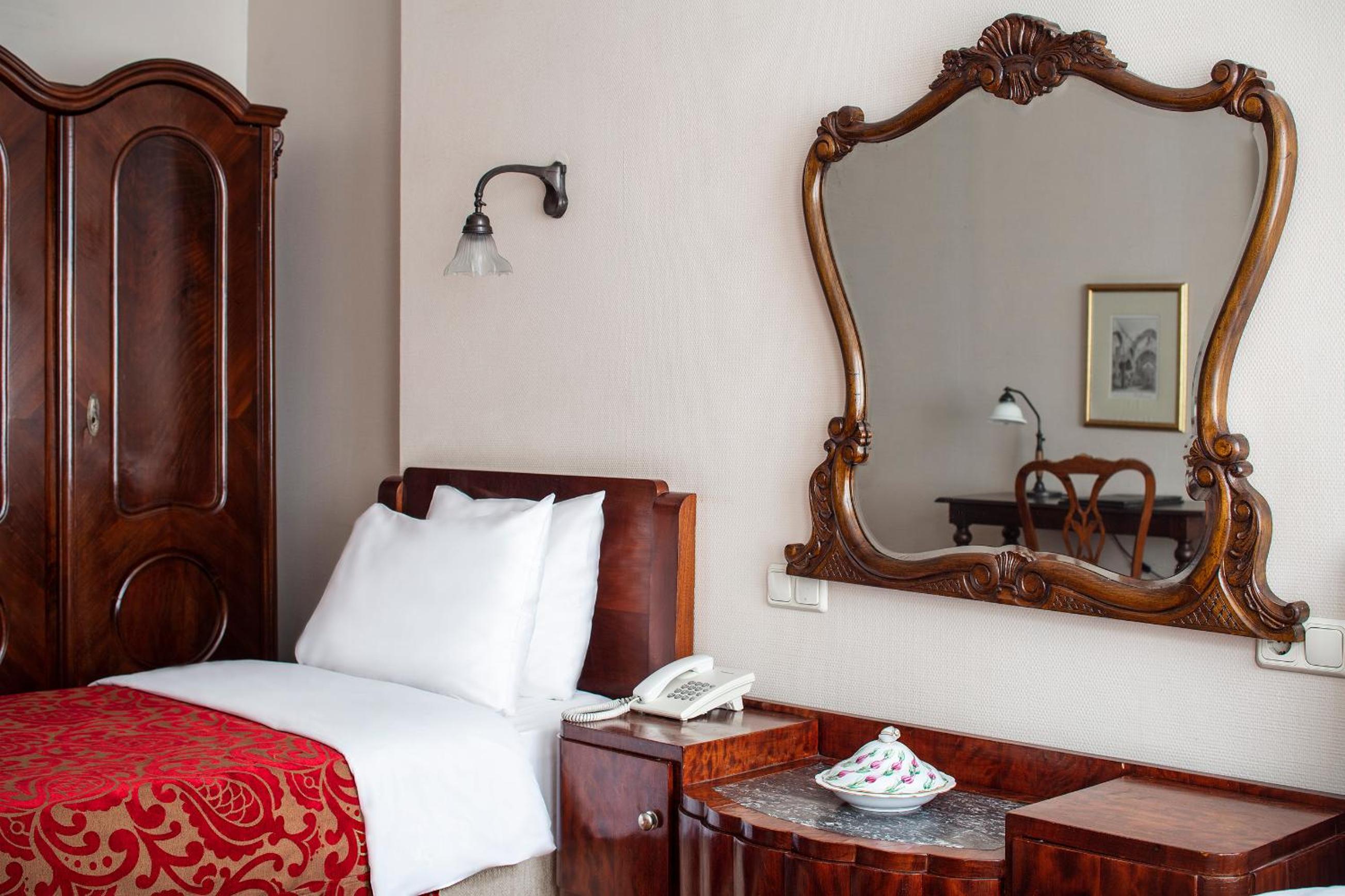 Deluxe Twin Room photo 3