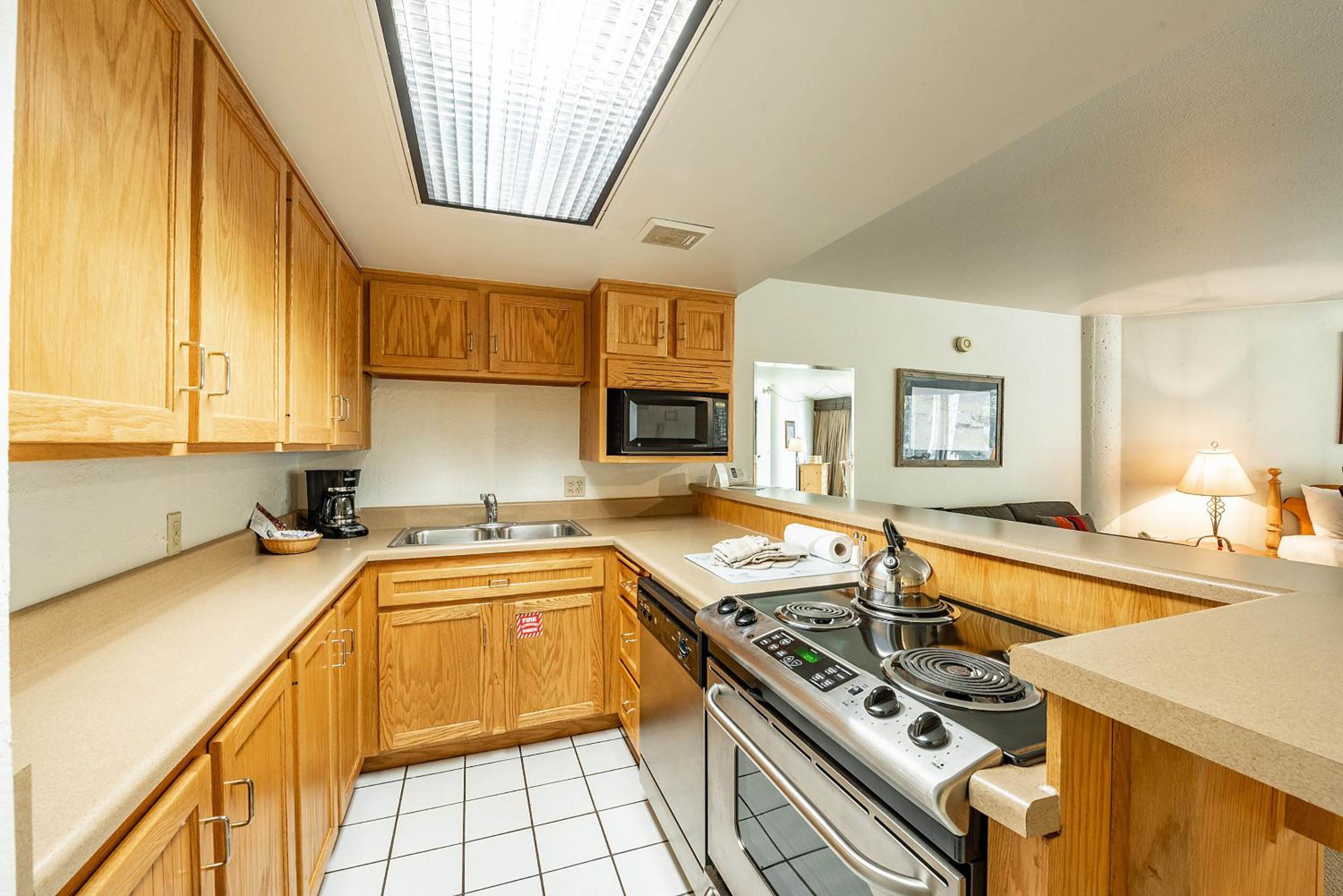 Studio Suite - Photo 5