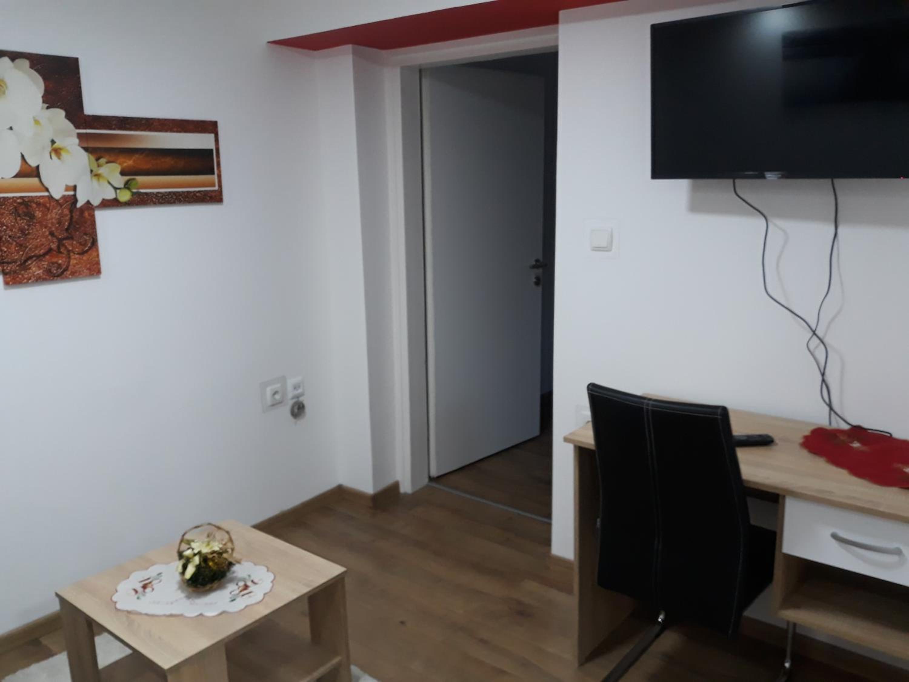 Apartment - Ground Floor photo 3
