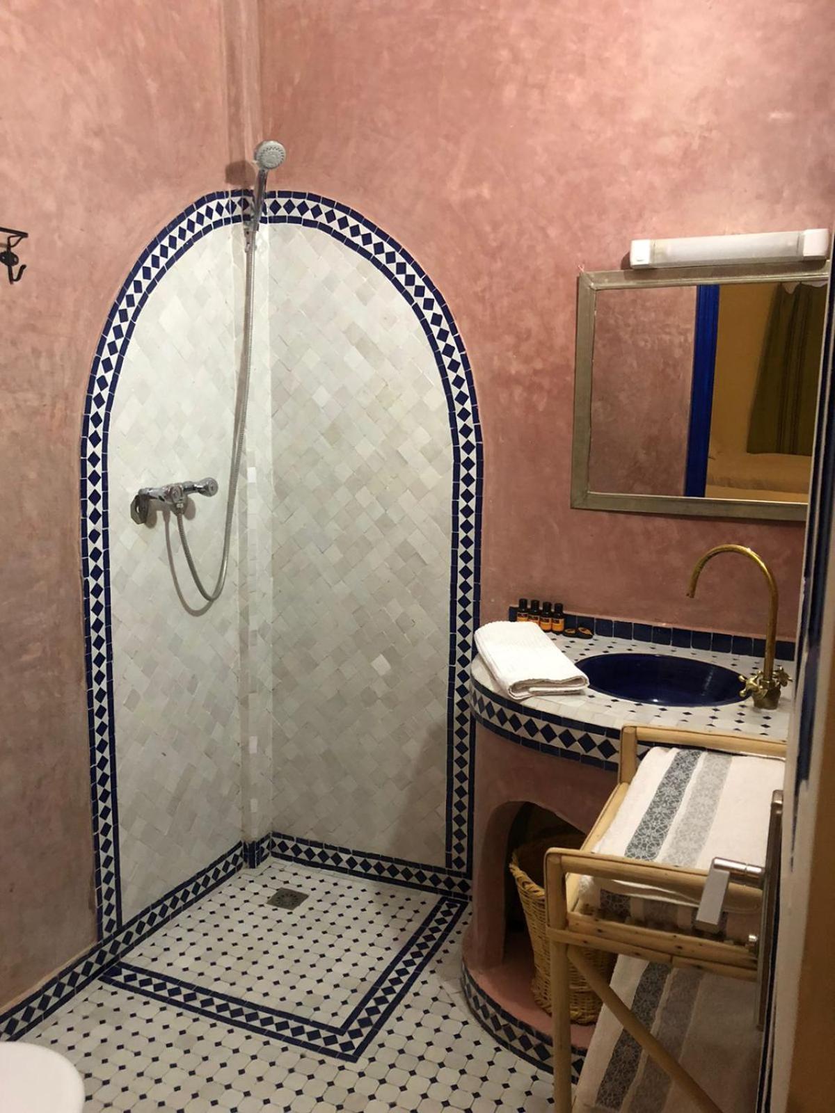 Standard Double or Twin Room photo 1