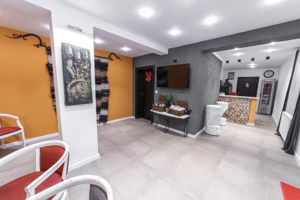 Apartment photo 1