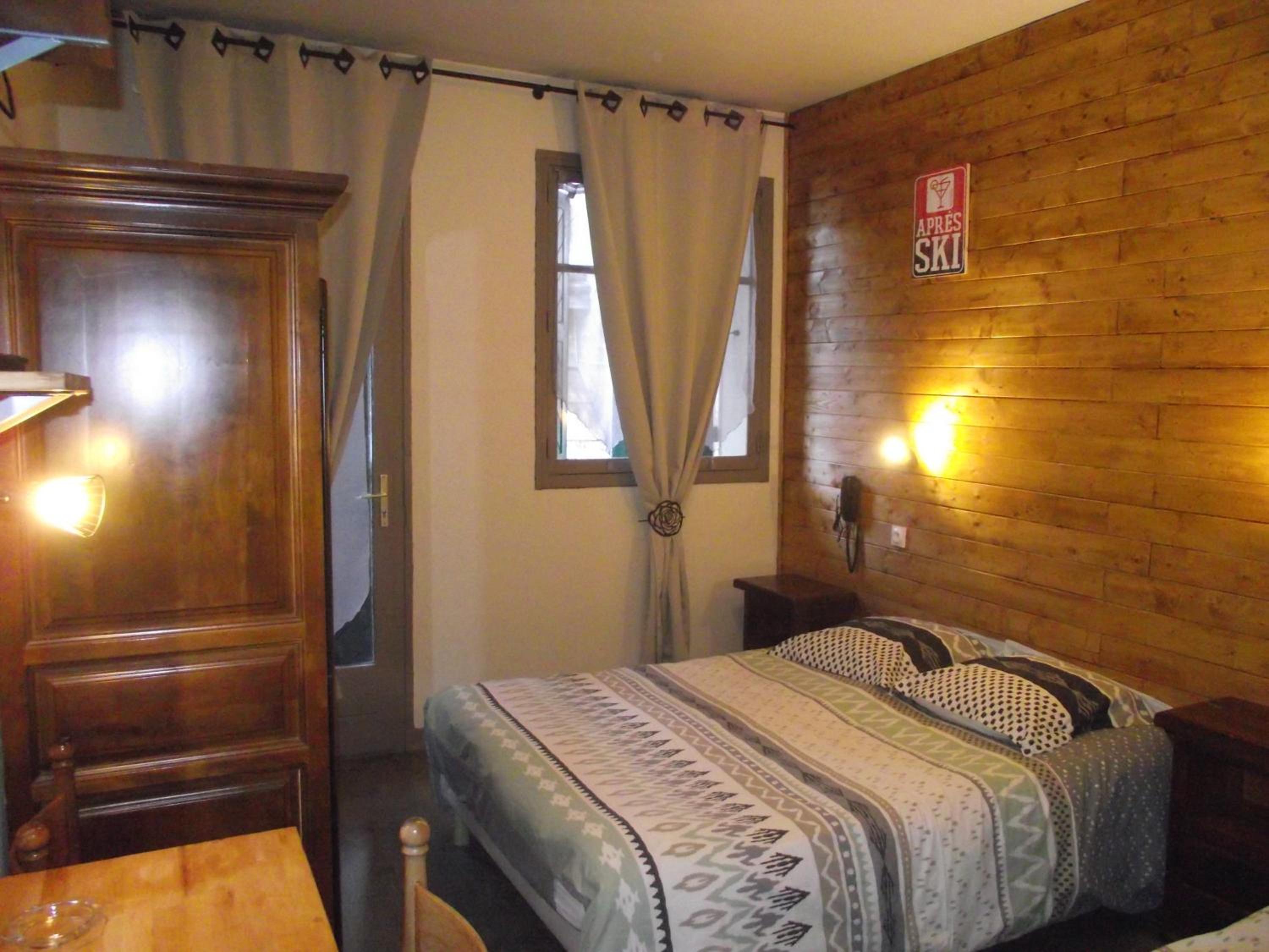 Double Room with Mountain View - South - Photo 1