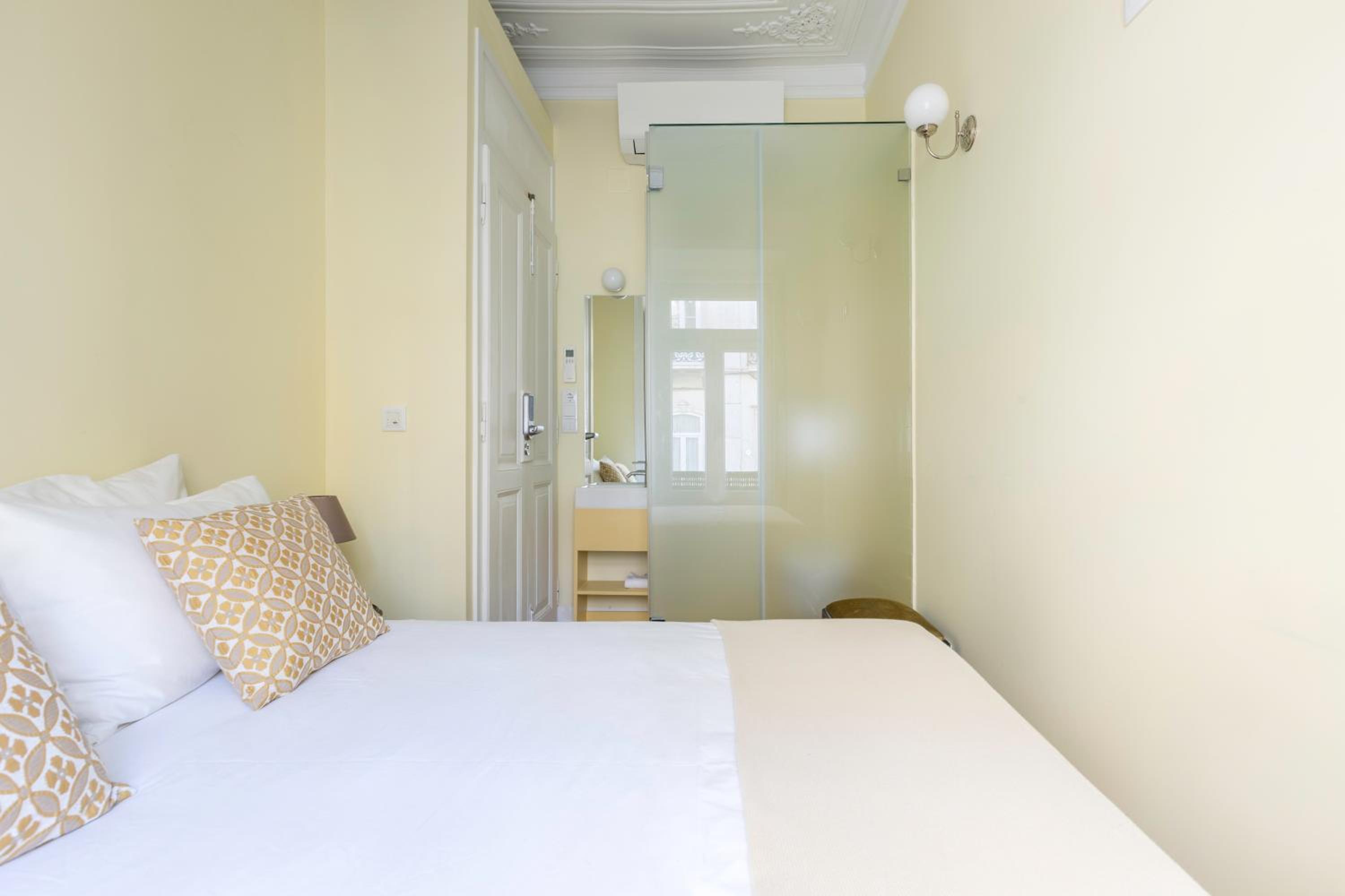 Small Double Room photo 2