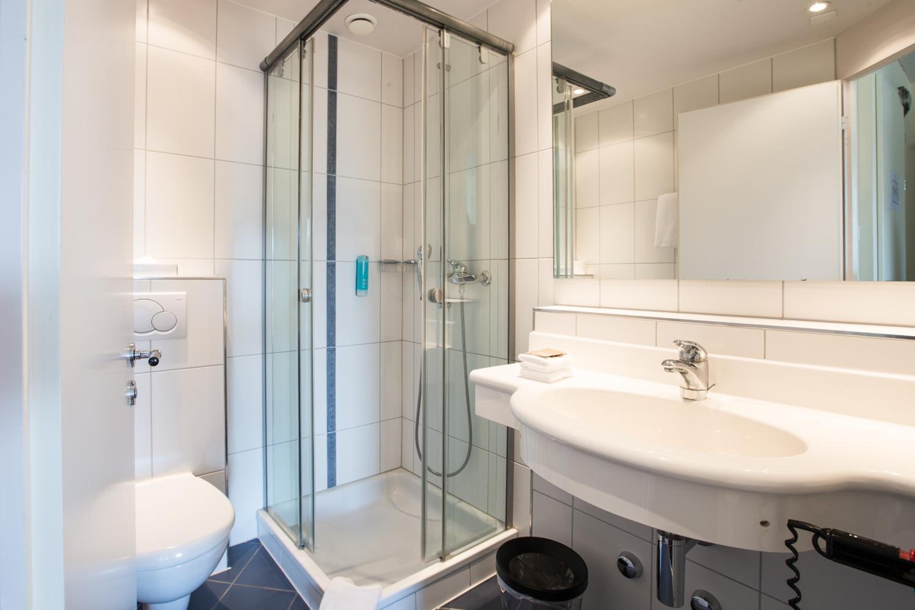 Single room city side 10m2 photo 2