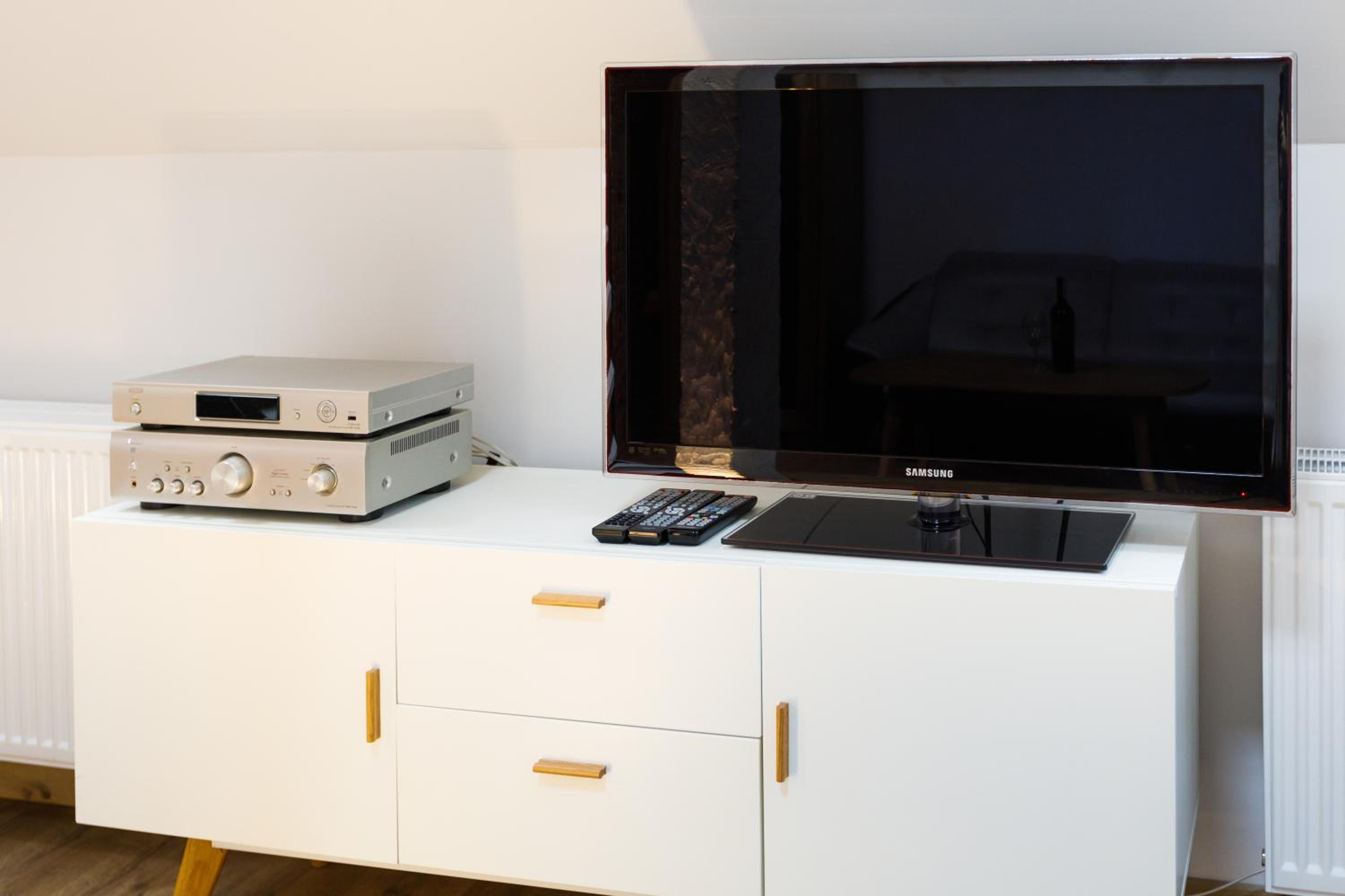 Two-Bedroom Apartment - Photo 15