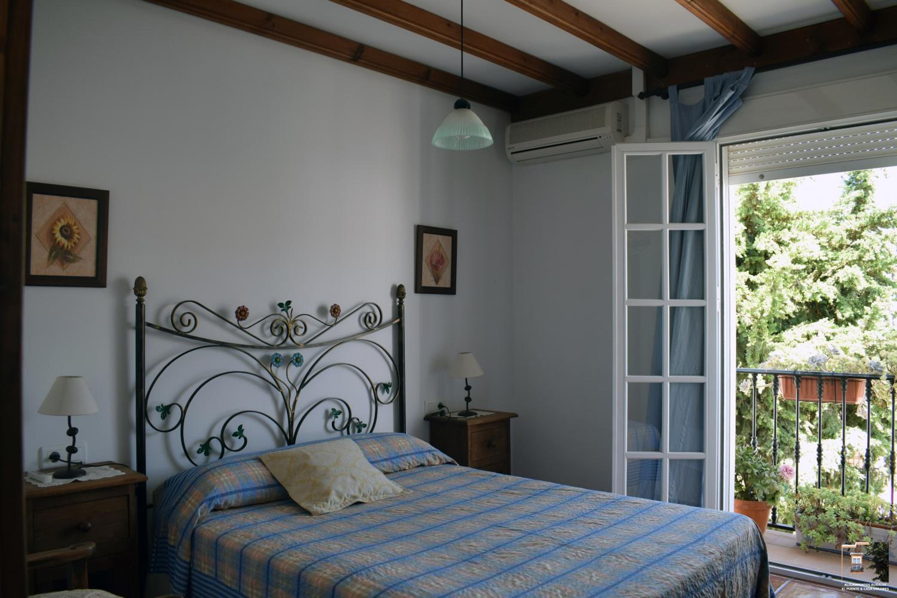 Casa de cuatro habitaciones