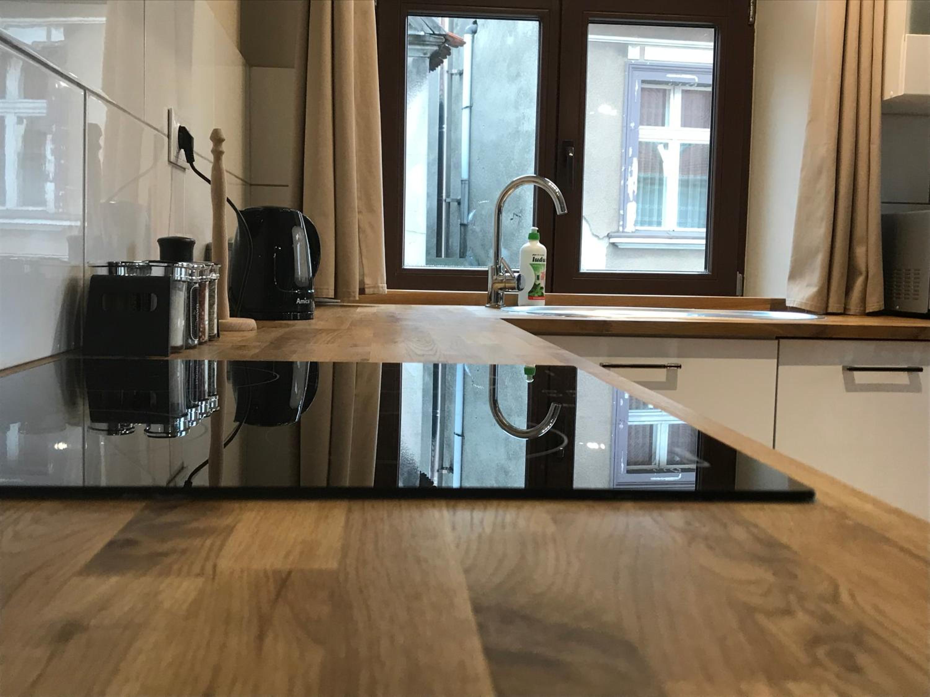 Studio Apartment - Photo 2