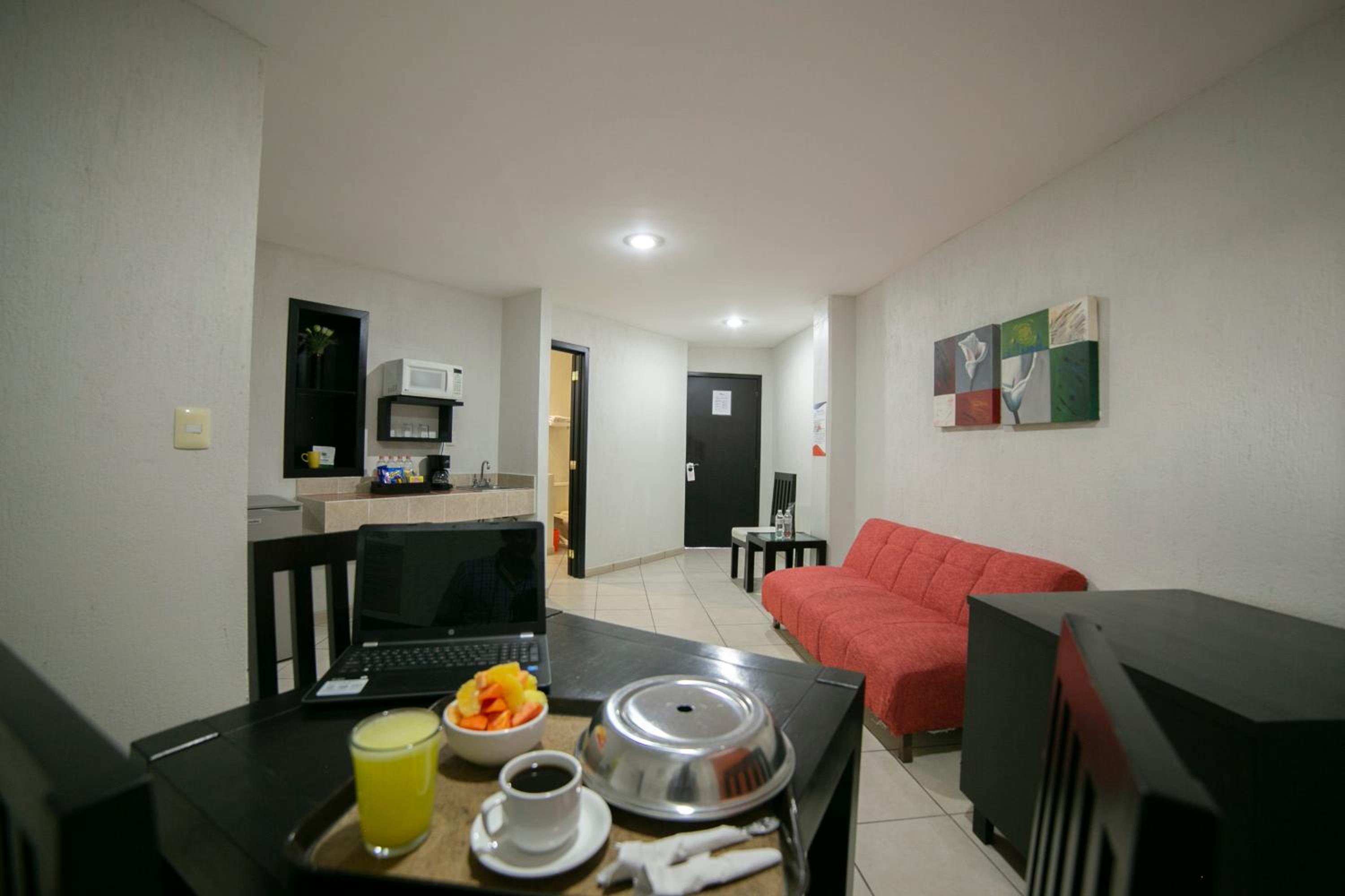 Junior Suite with King Size Bed - Photo 7