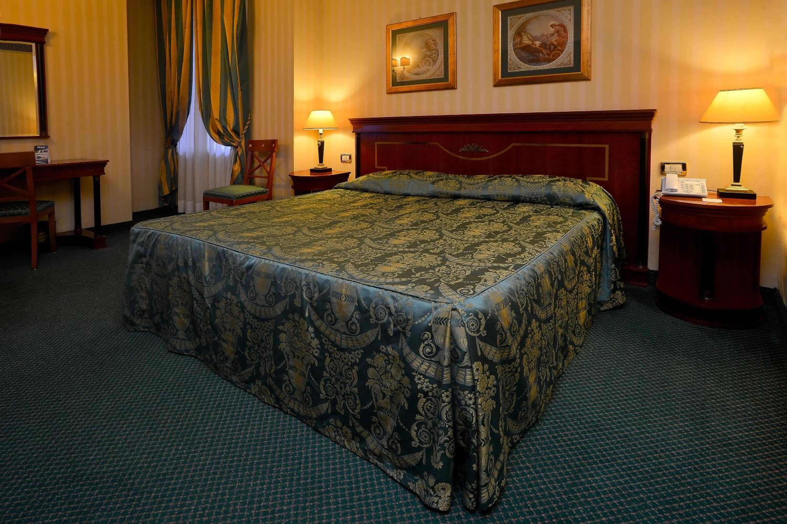 Double or Twin Room - Photo 1