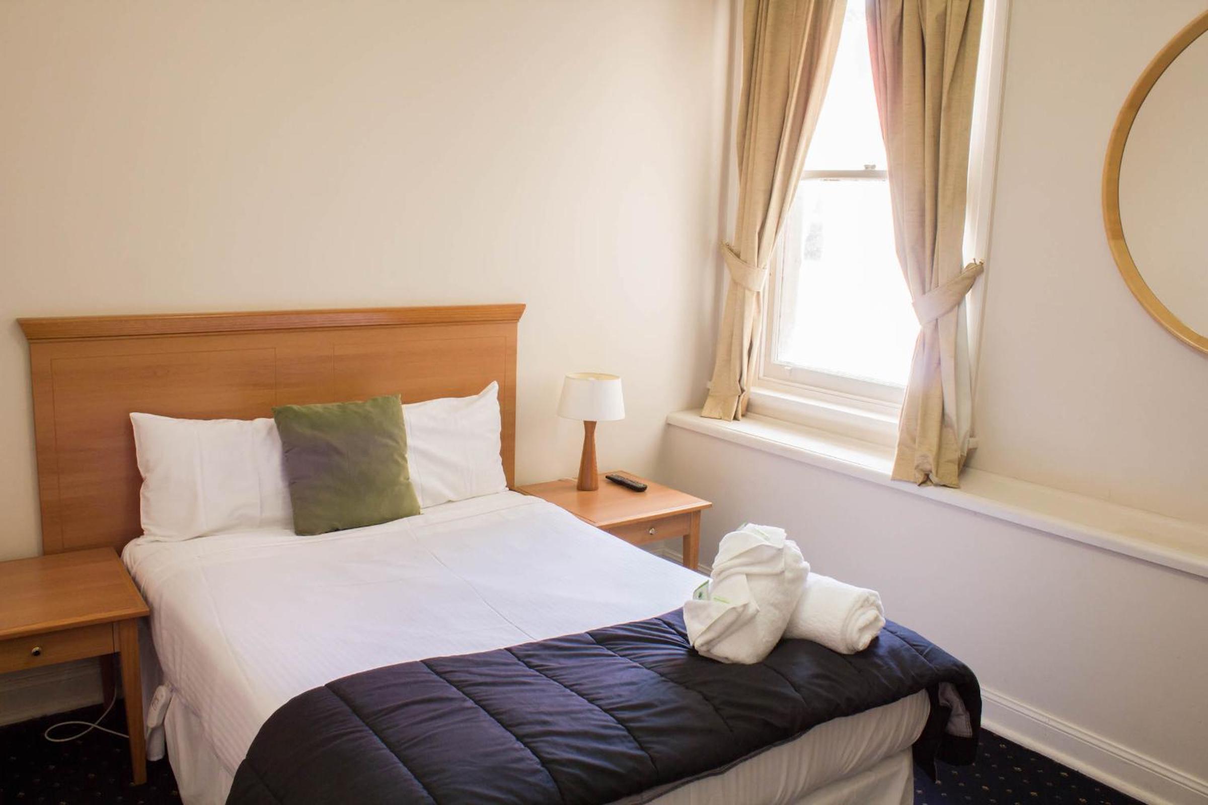 Double Room with Private Bathroom photo 1