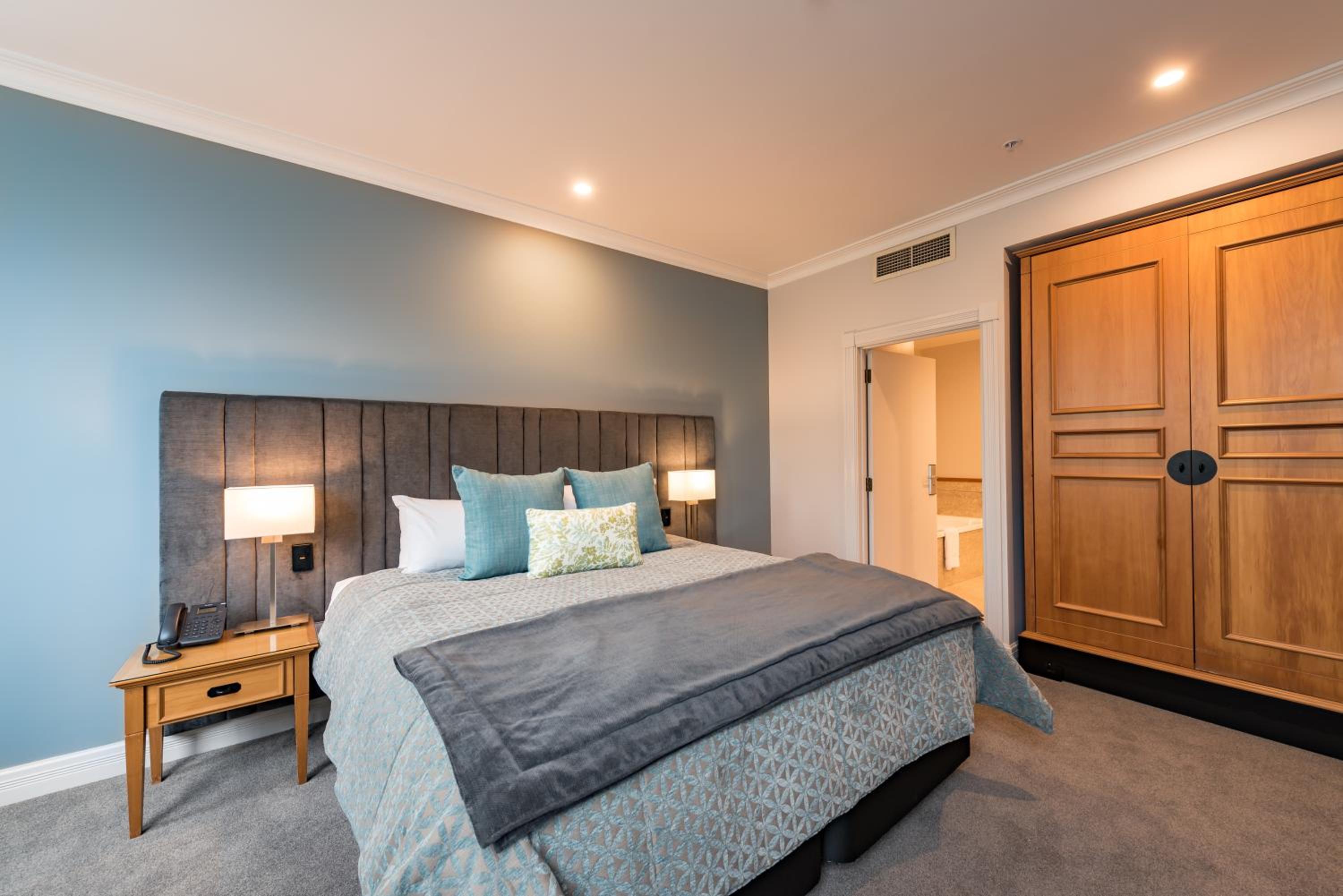 Classic One-Bedroom Suite