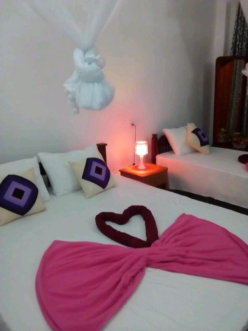 Deluxe Double Room (2 Adults + 1 Child)
