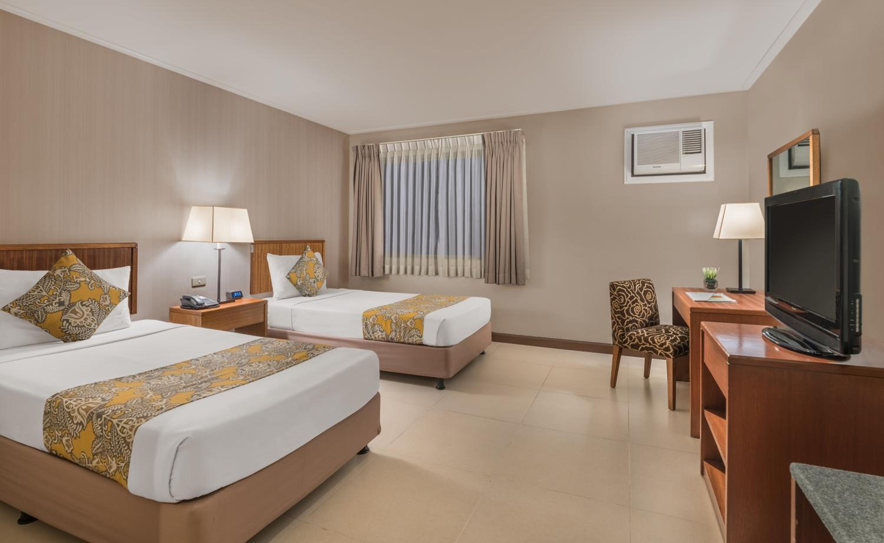 Superior Twin Room - Photo 1