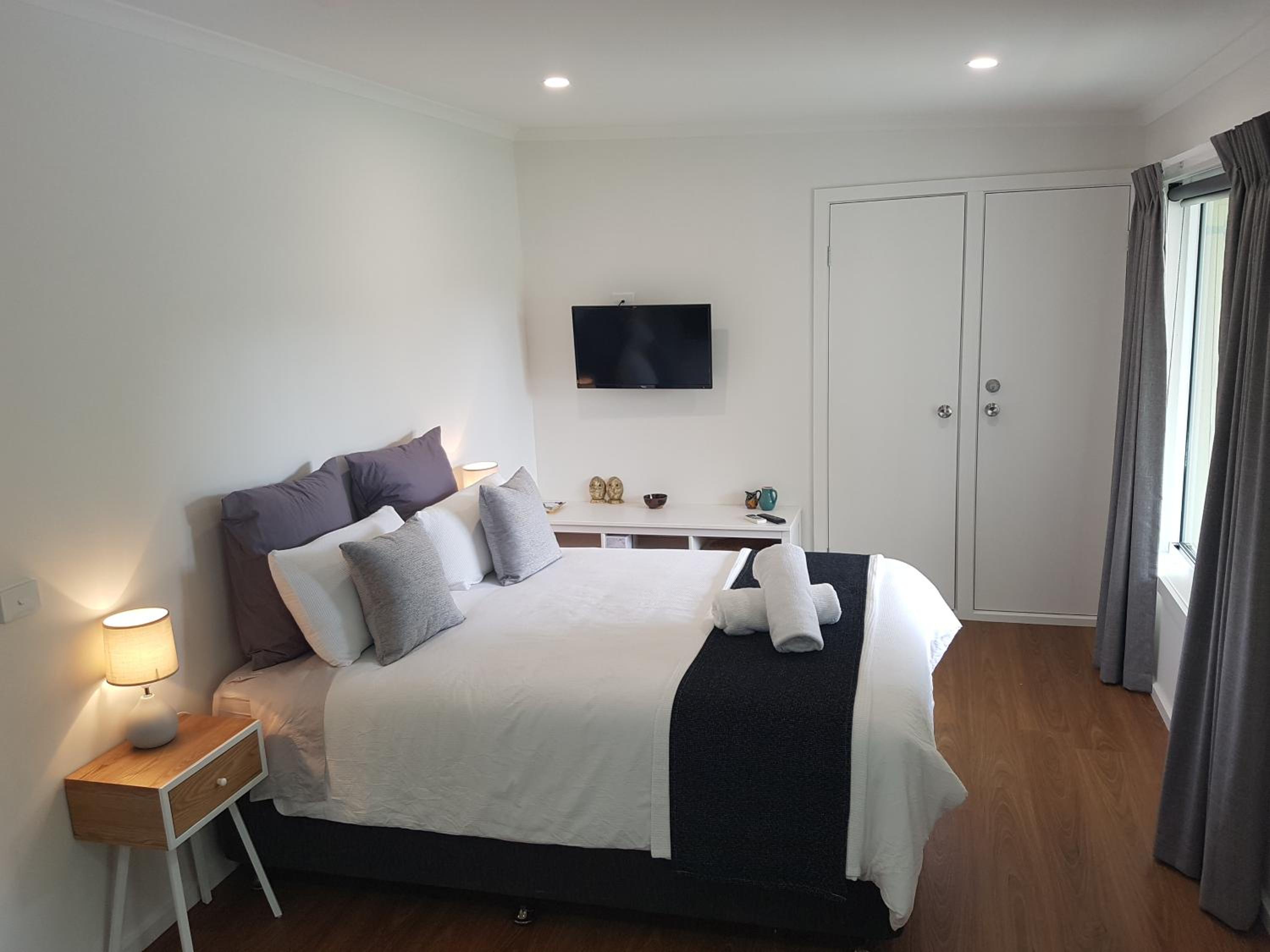 Studio Apartment - Photo 3