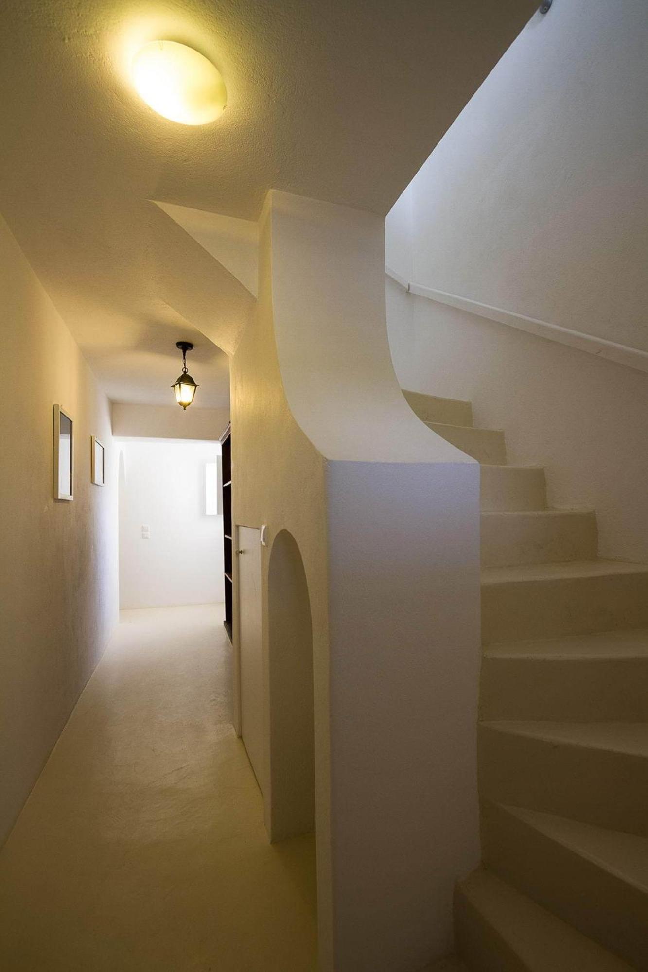 White Villa Three-Bedroom Apartment - Split Level