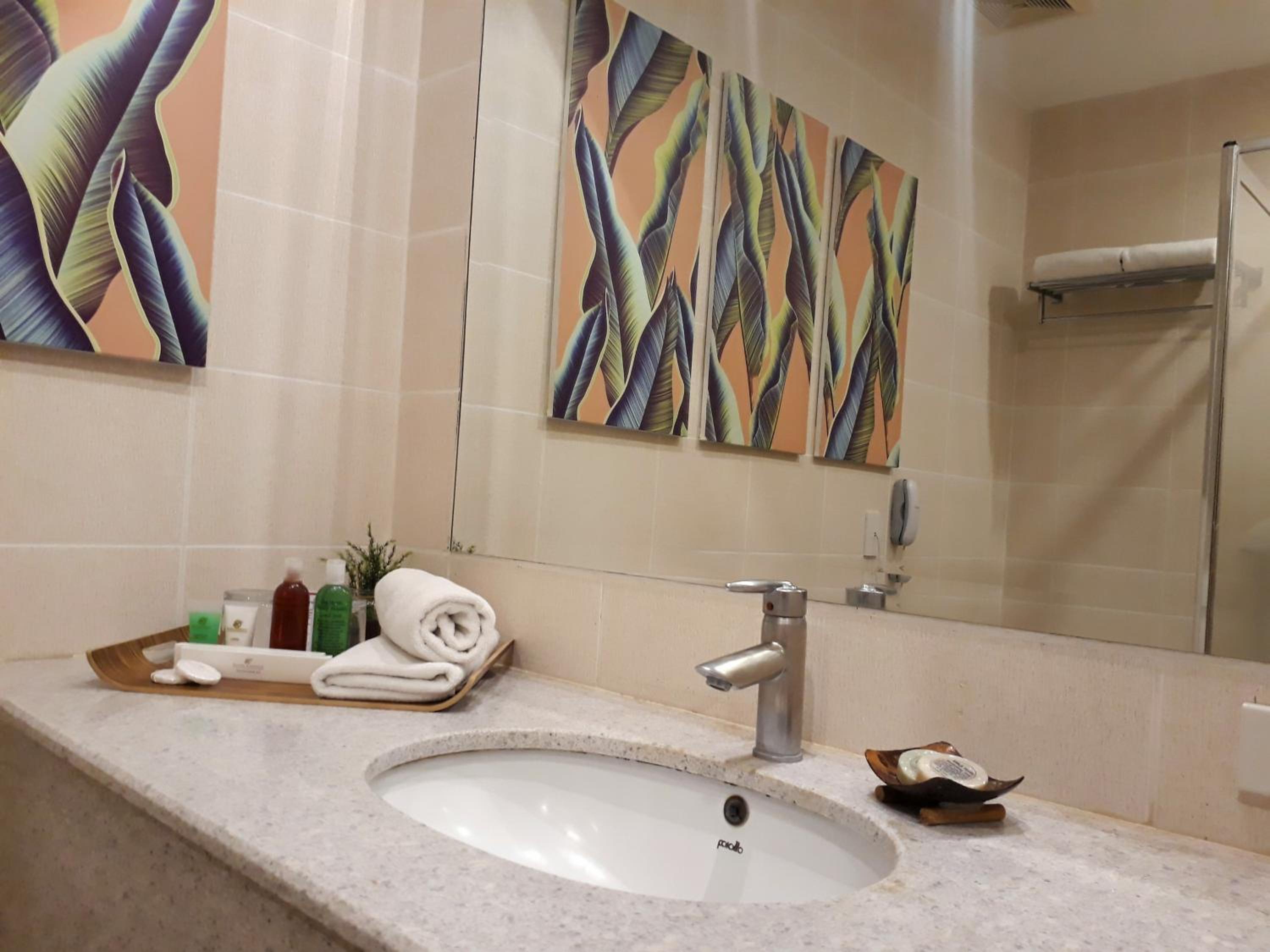 Premier Family Room with Free Activities - Photo 13