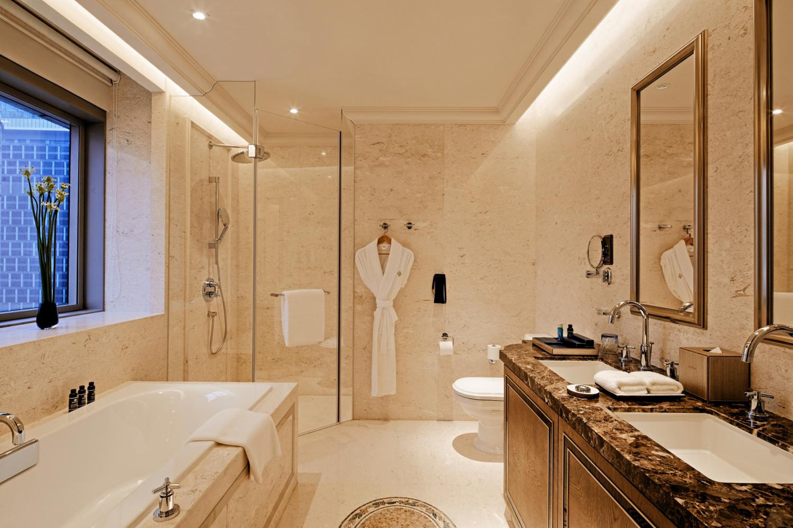 Three-Bedroom Deluxe Residence Classic