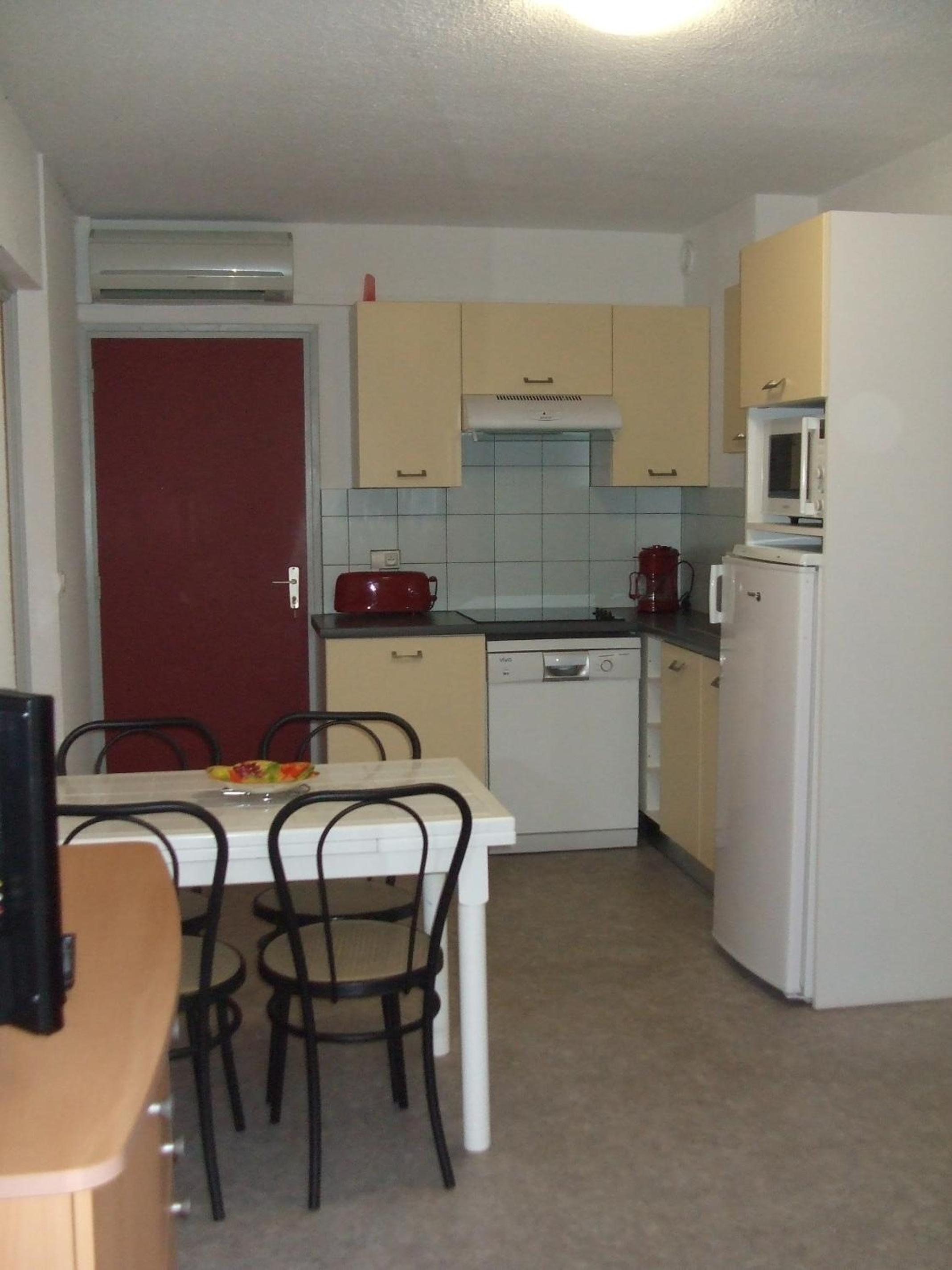 Two-Bedroom Apartment (6 Adults)