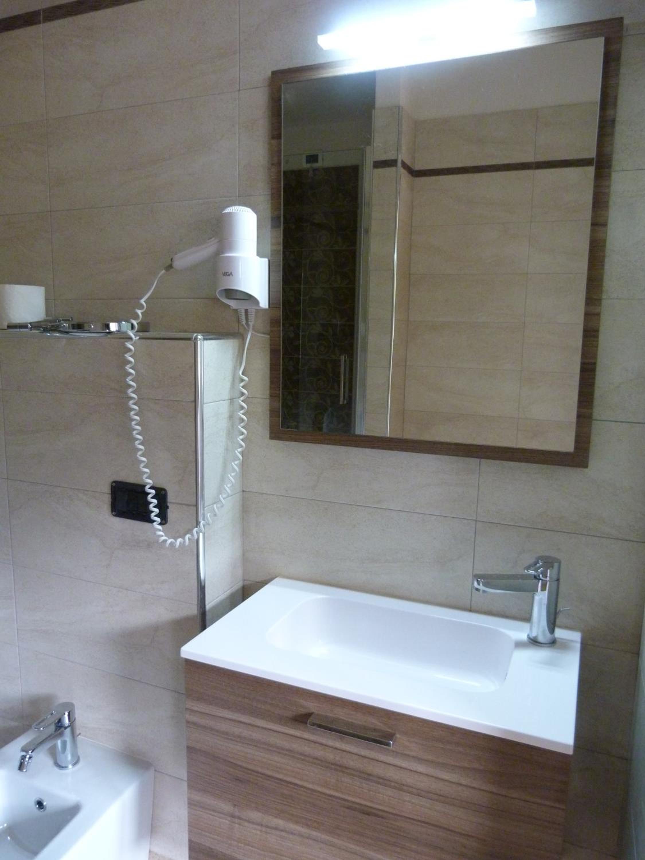 Junior Suite - Photo 26