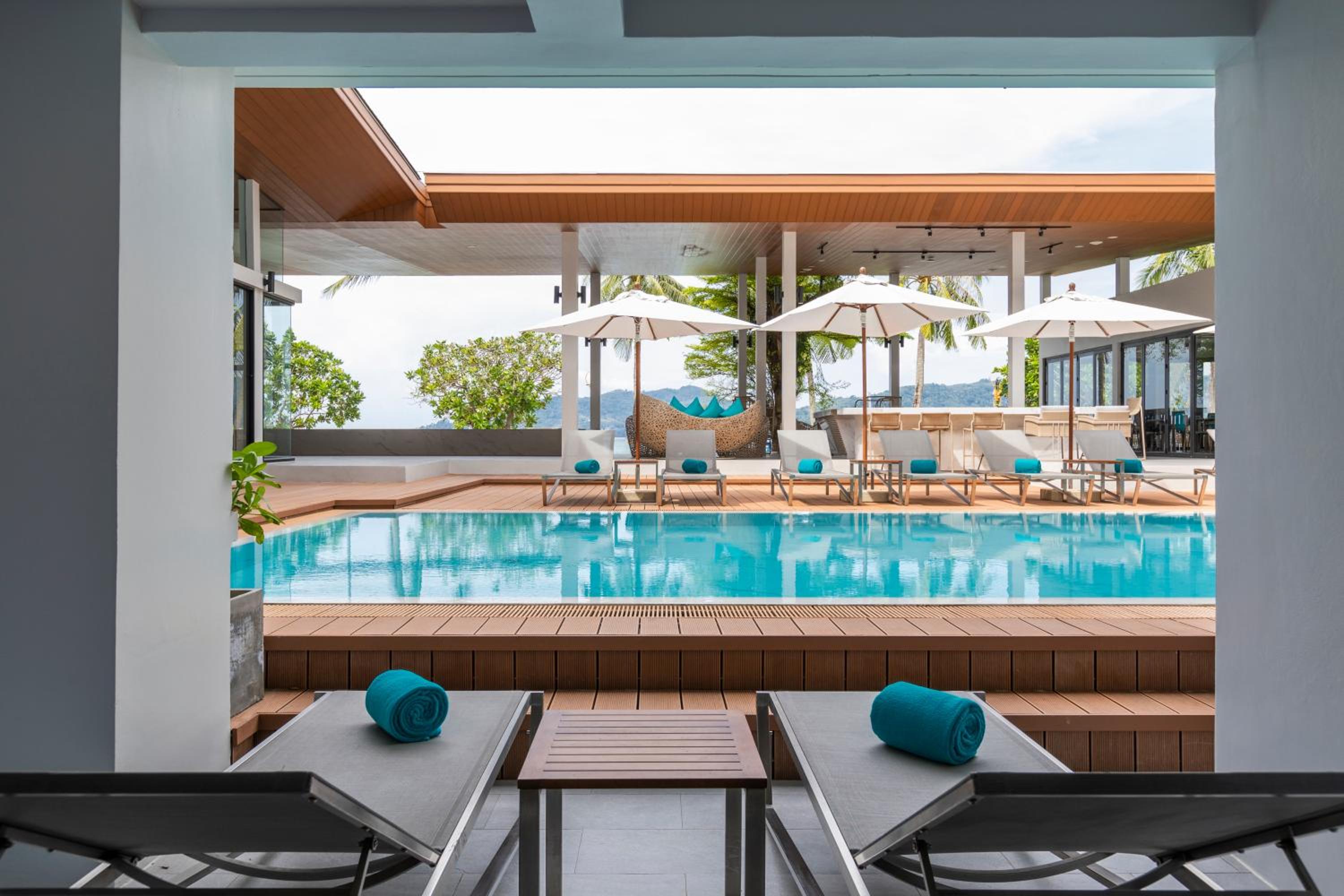 Deluxe Double or Twin Room with Pool Access Terrace - Photo 7